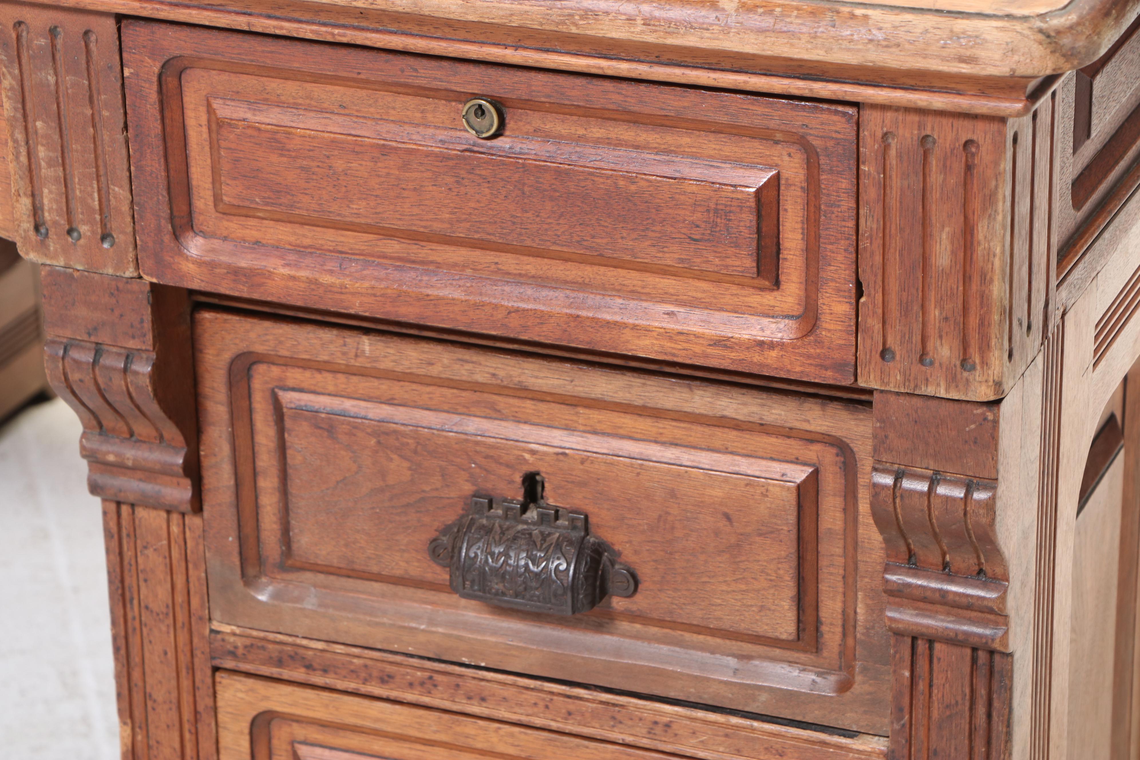 Victorian Walnut Double-Pedestal Partner's Desk, Late 19th Century