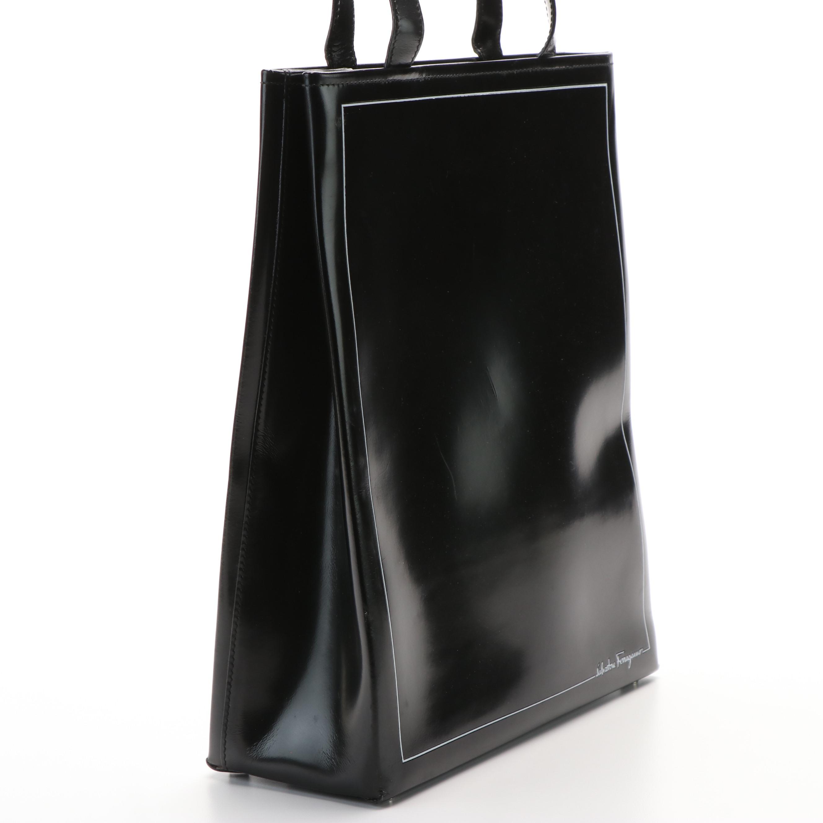 Salvatore Ferragamo Shoulder Bag in Black Leather