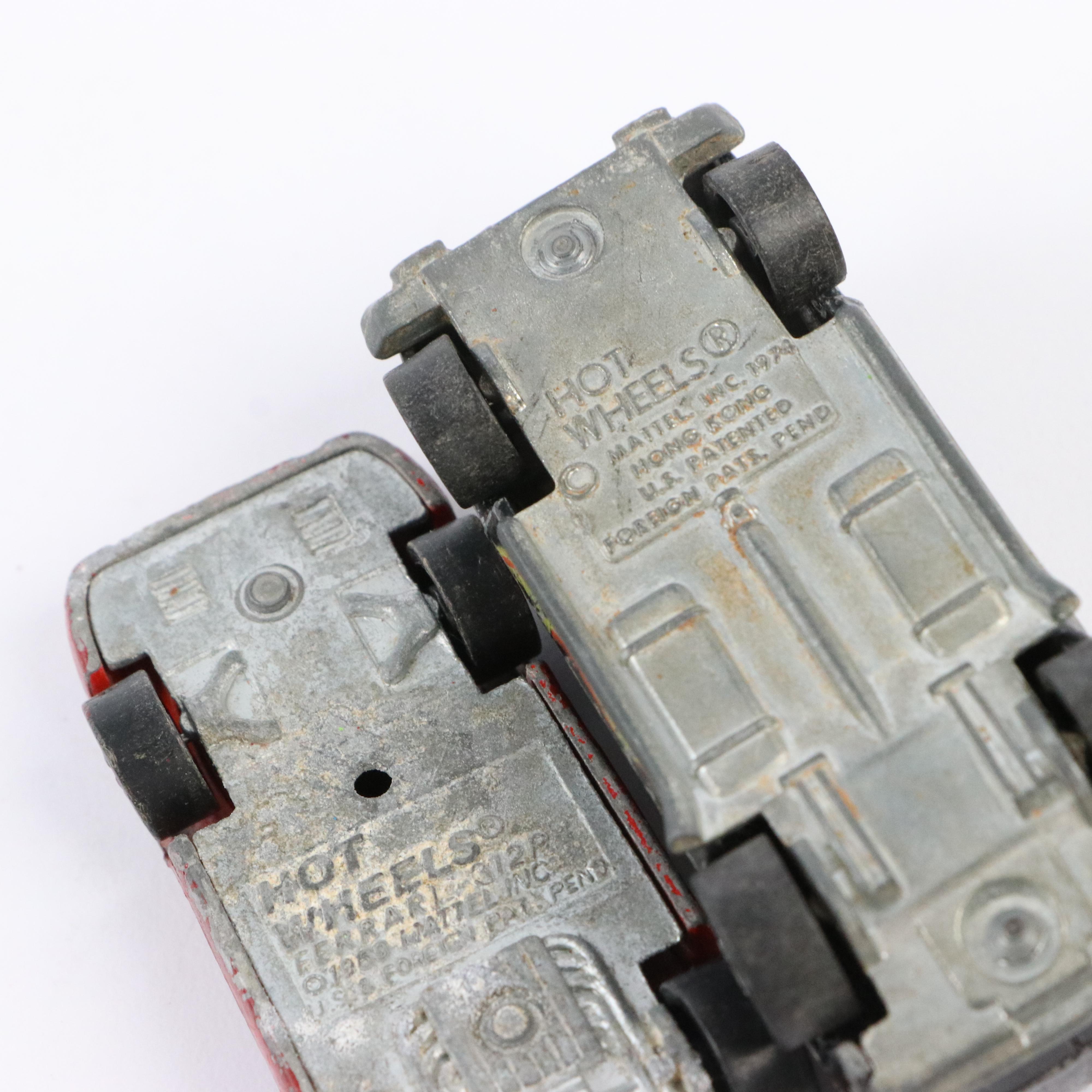 Hot Wheels Collector's Case with Redline Diecast Cars Including "Ferrari 321P"