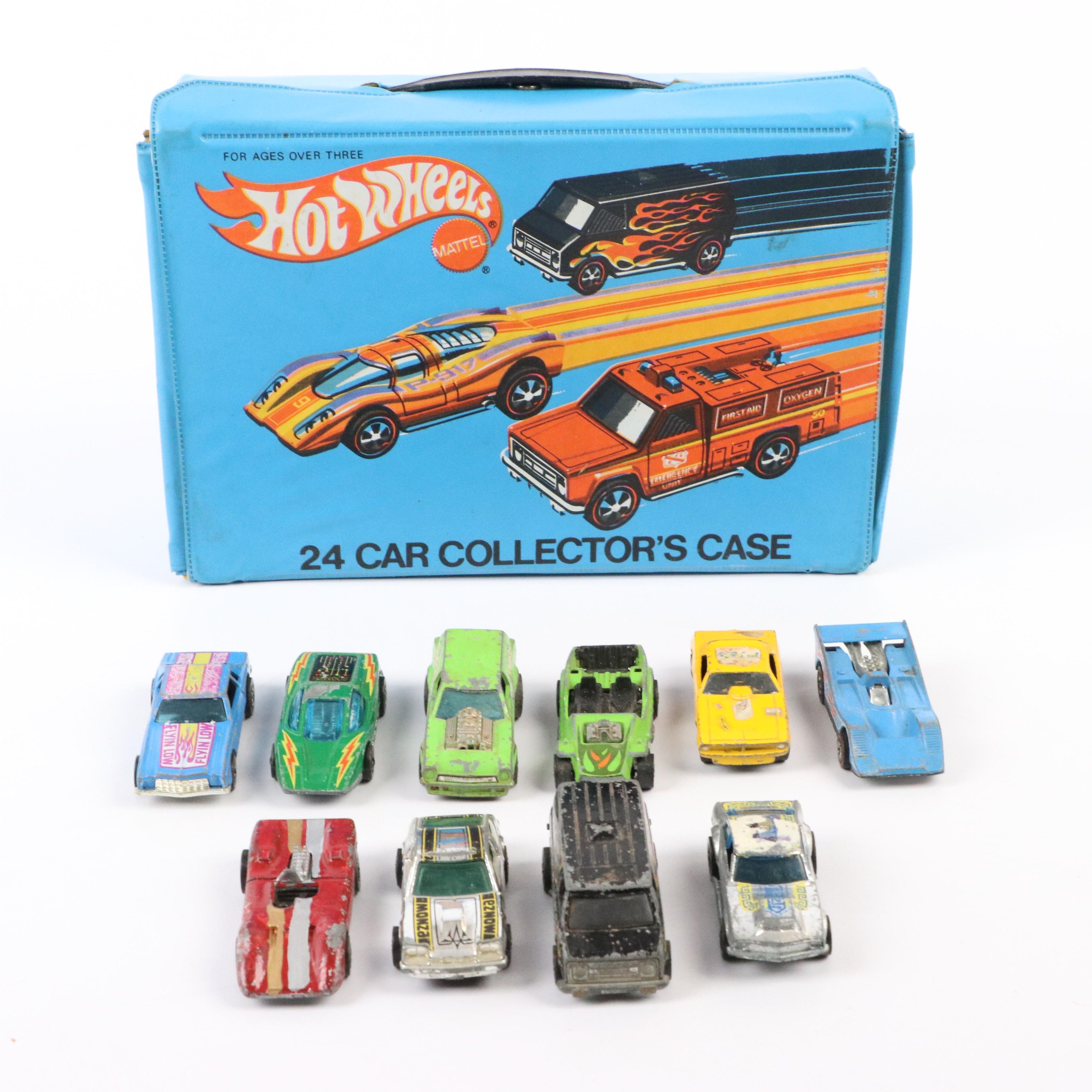 Hot Wheels Collector's Case with Redline Diecast Cars Including "Ferrari 321P"