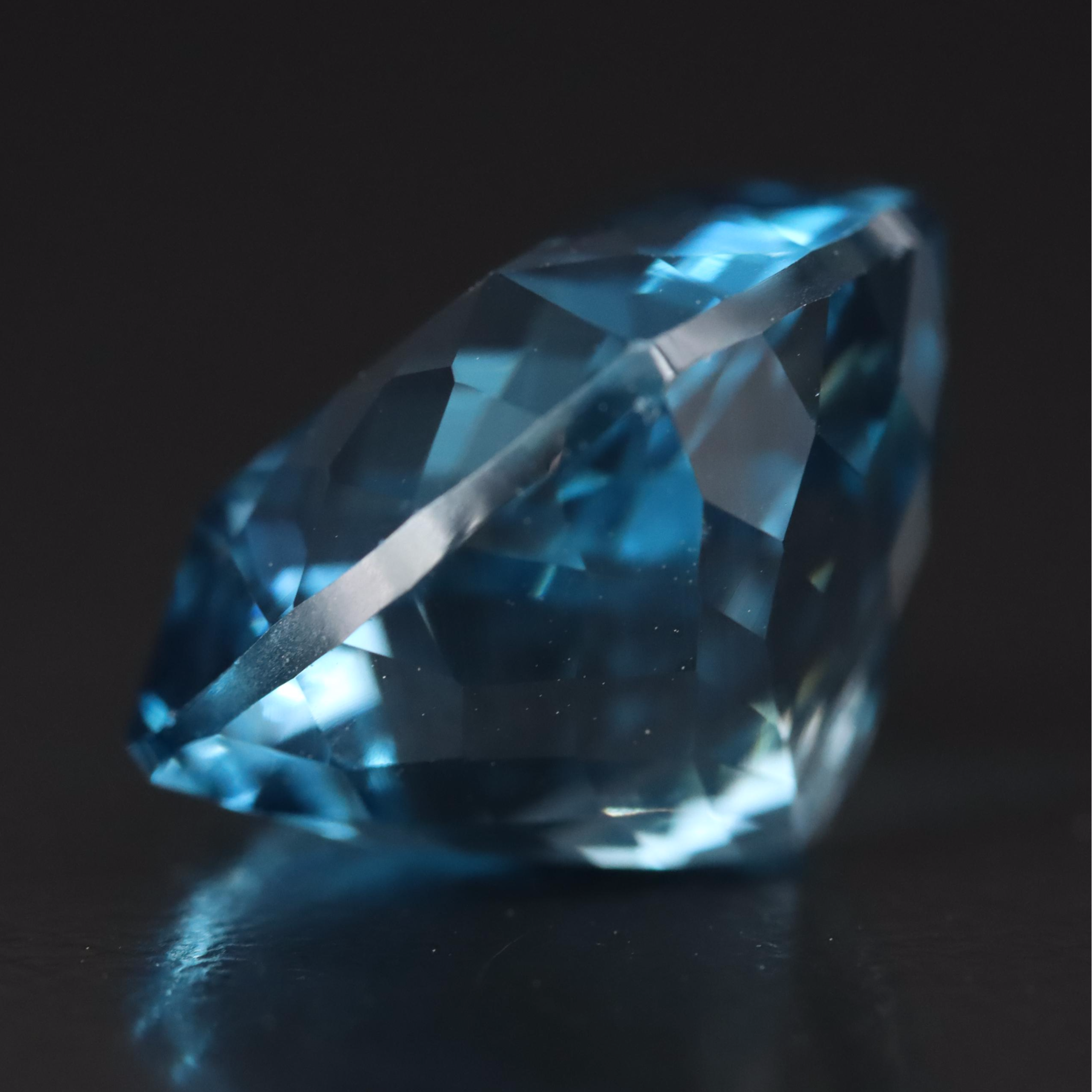 Loose 21.48 CT London Blue Topaz