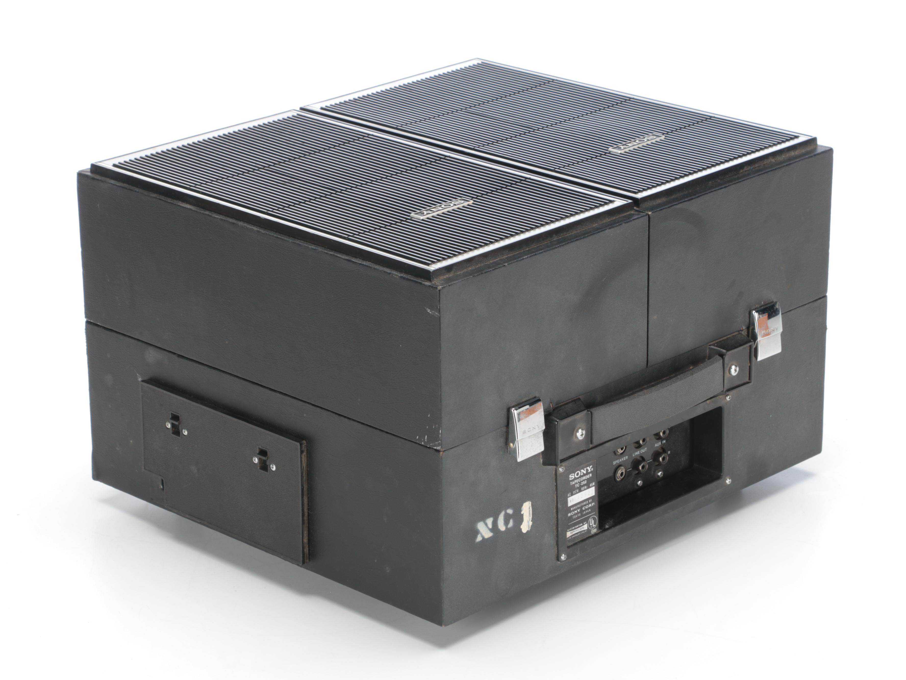 Sony Stereo Portable Tapecorder With Detacheable Speakers and Tapes