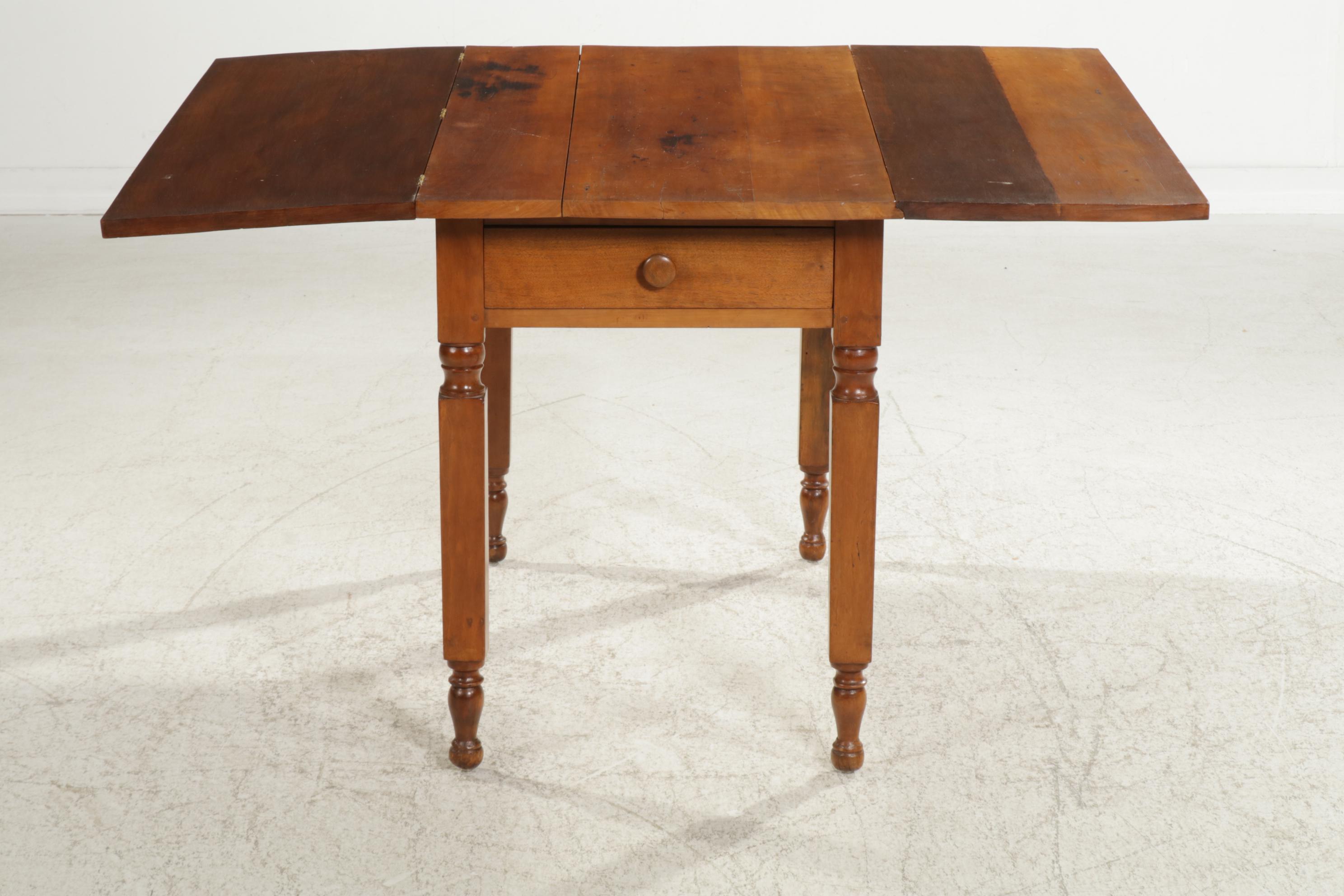 American Primitive Cherry Drop-Leaf Dining Table, 19th Century and Adapted