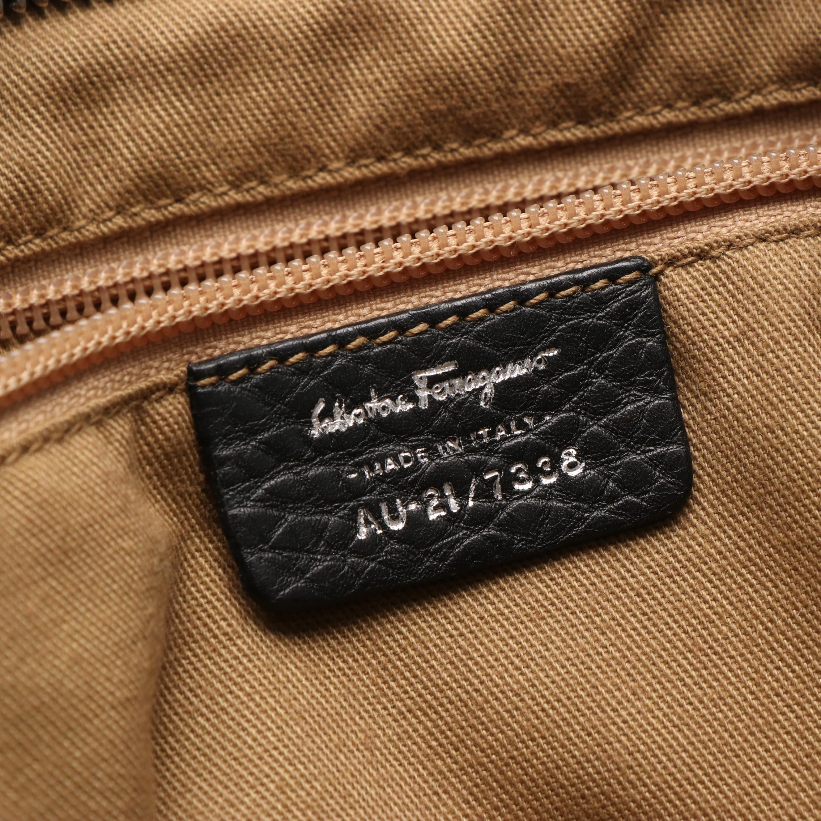 Salvatore Ferragamo Shoulder Bag in Black Leather