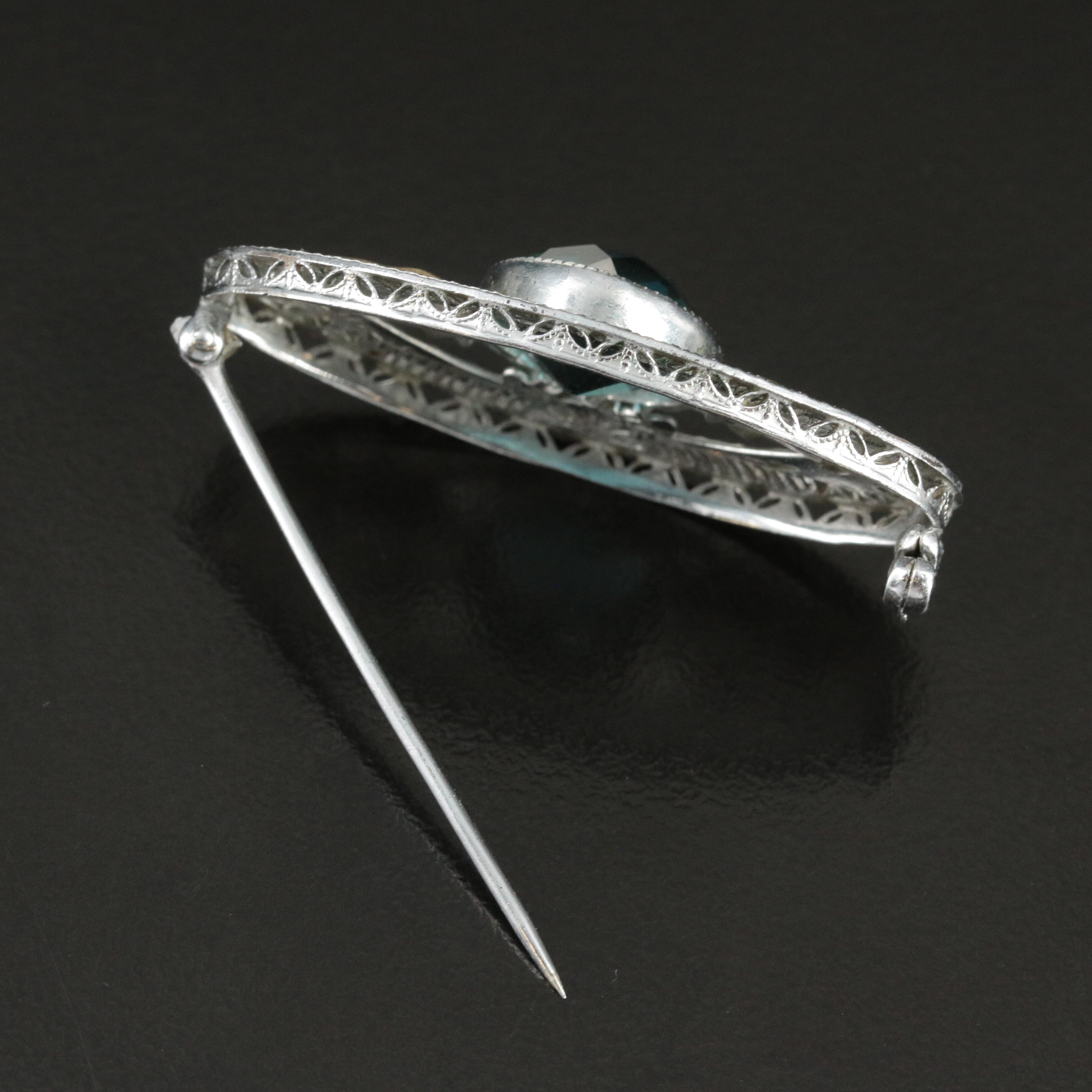 Vintage Oval Filigree Brooch