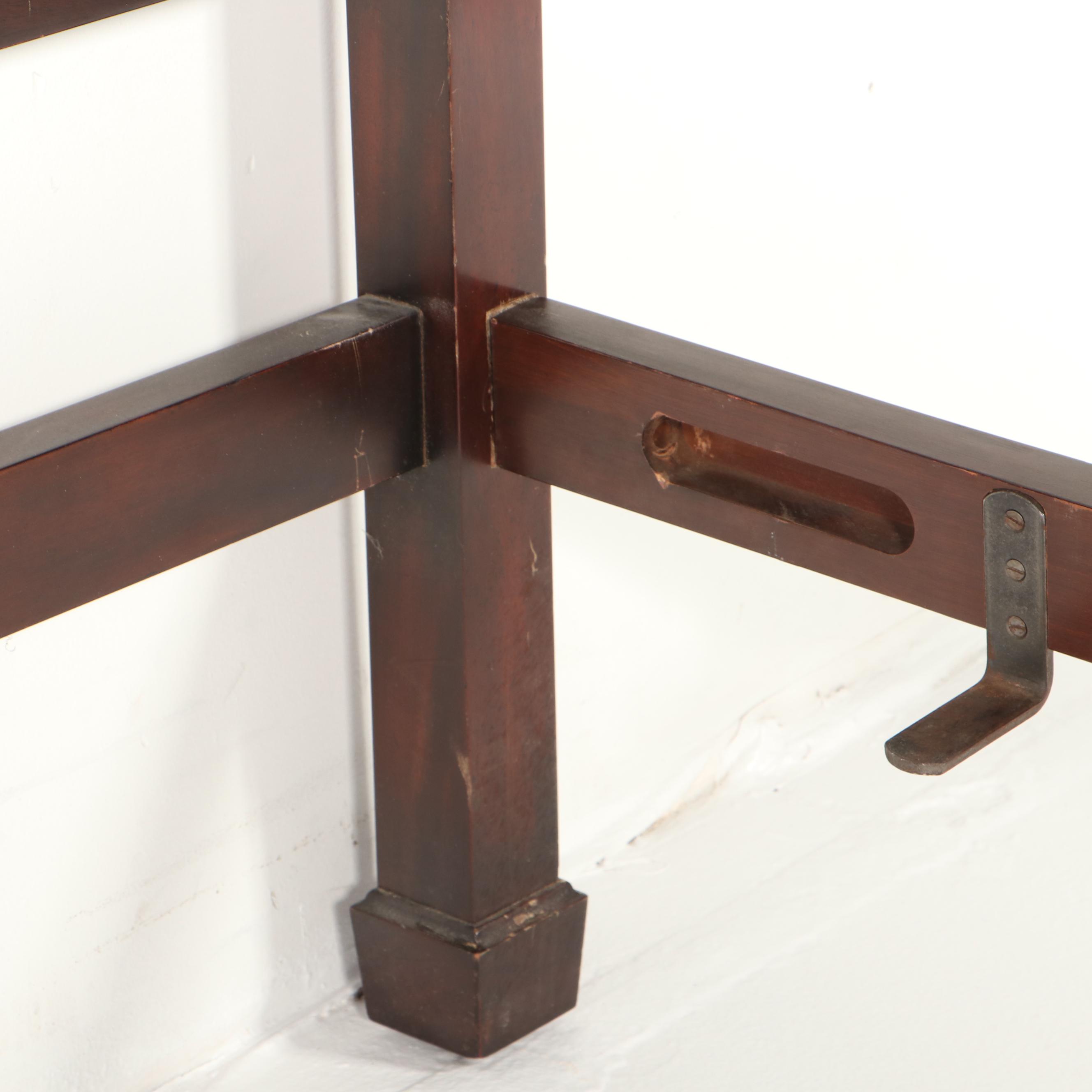 Pair of Federal Style Mahogany Twin Size Four-Poster Beds