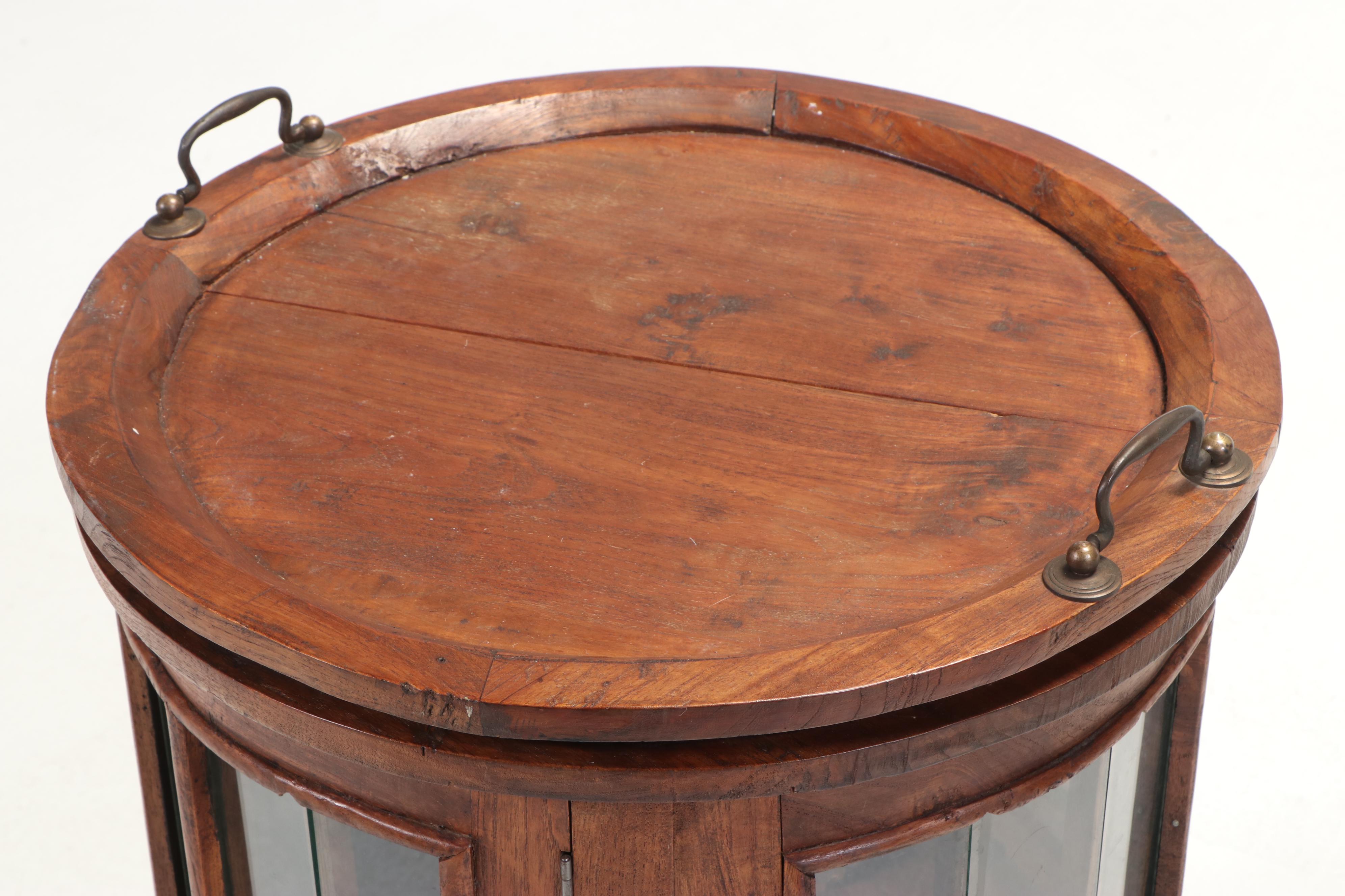Louis XV Style Hardwood Tray-Top Vitrine Side Table, Late 20th Century