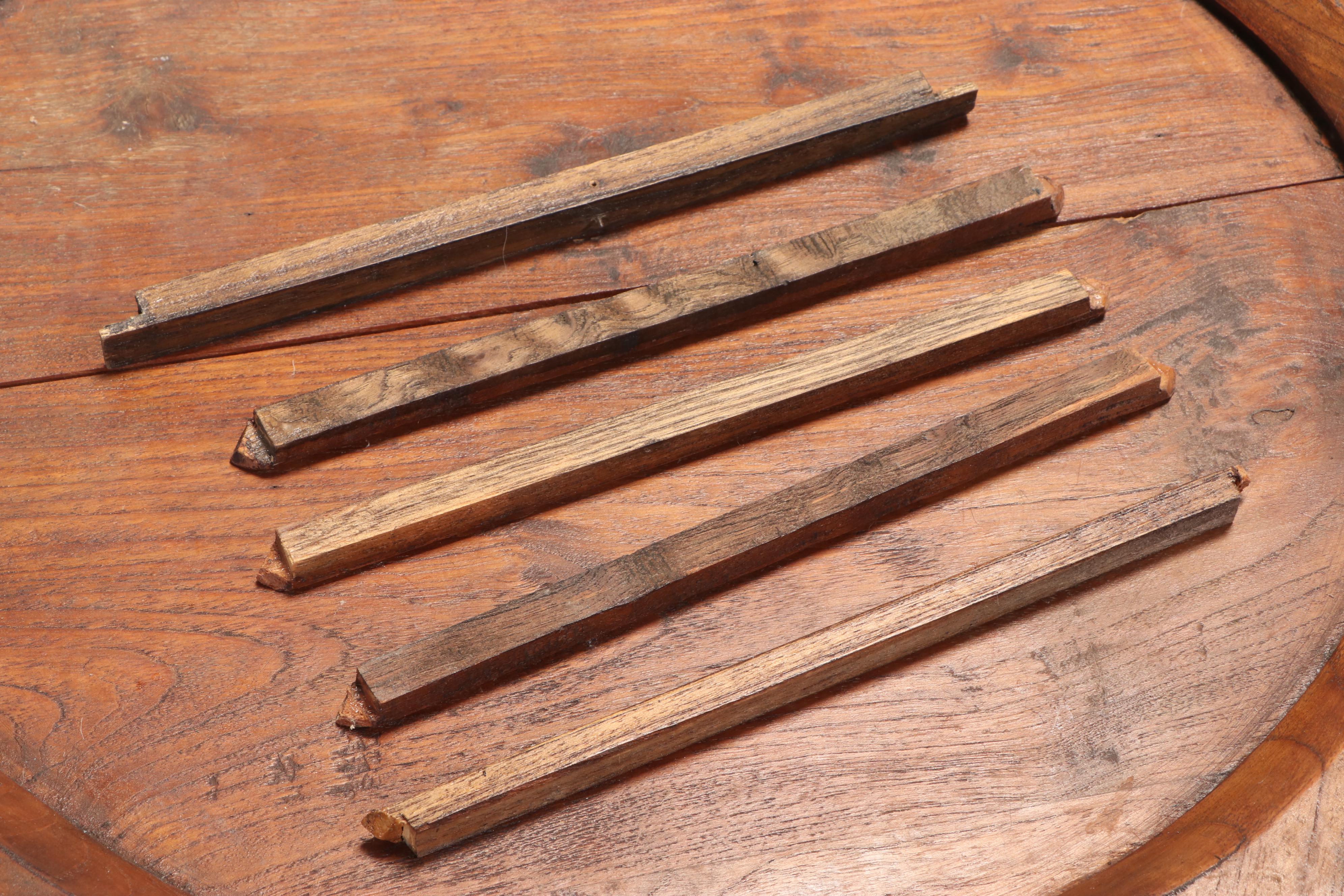 Louis XV Style Hardwood Tray-Top Vitrine Side Table, Late 20th Century