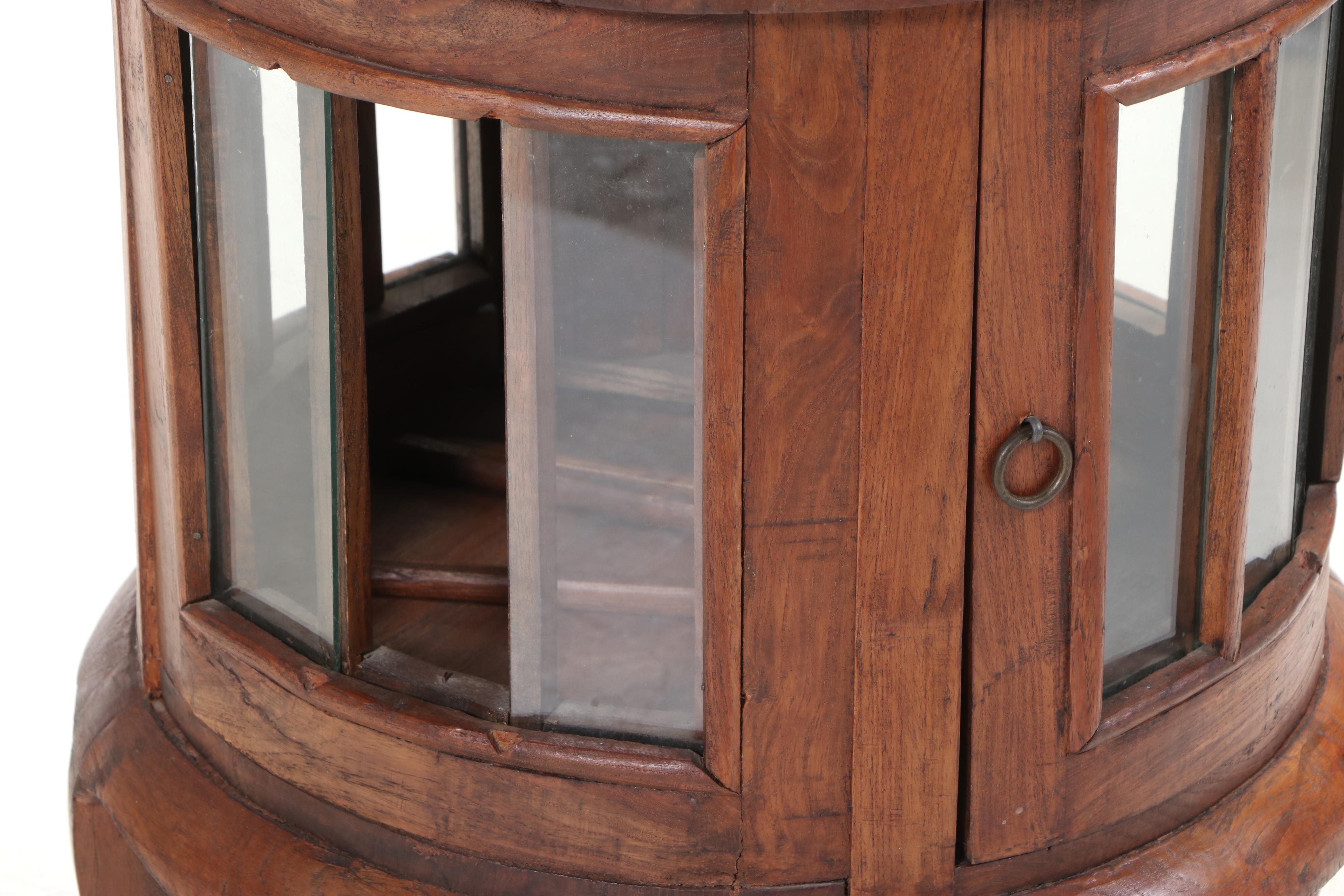 Louis XV Style Hardwood Tray-Top Vitrine Side Table, Late 20th Century