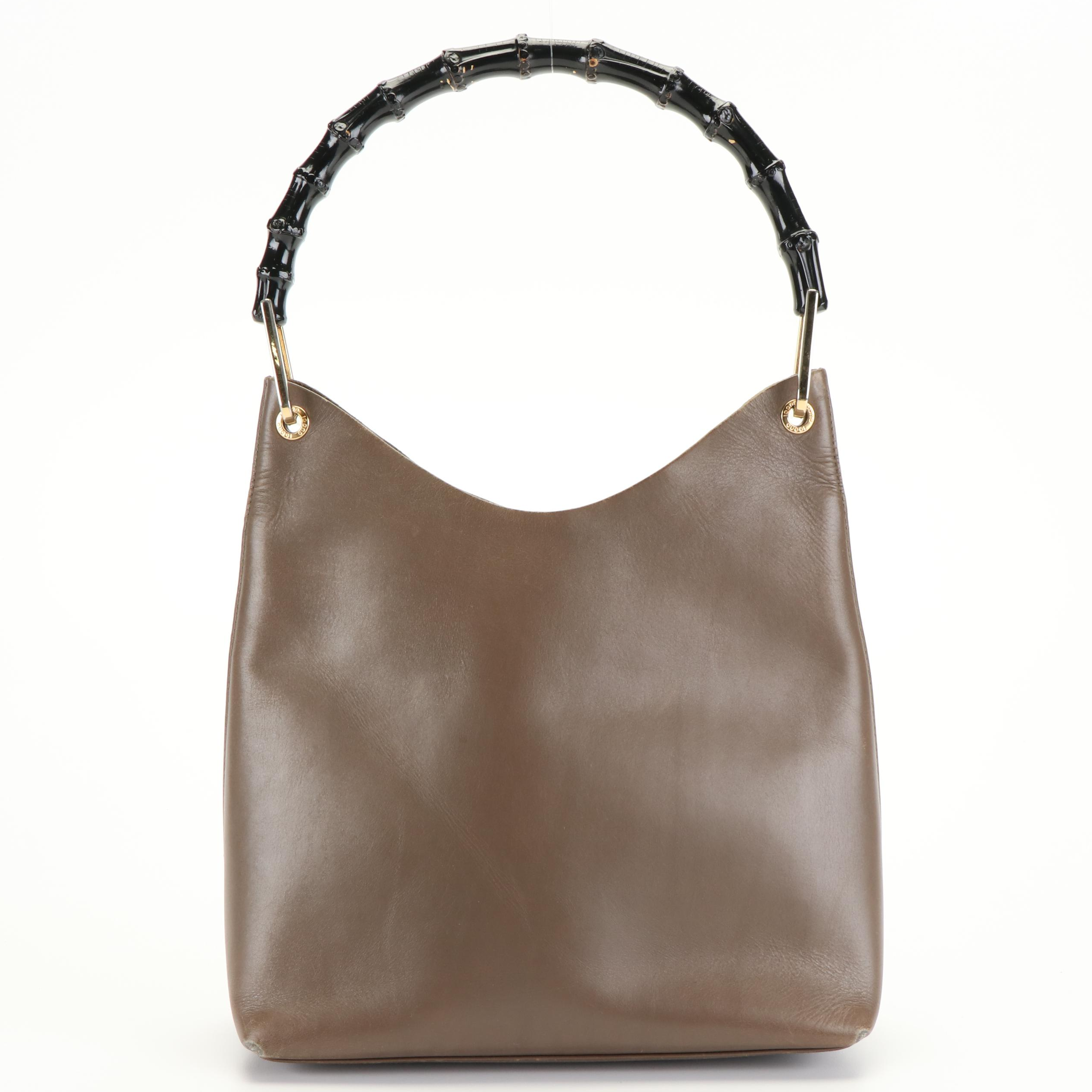 Gucci Shoulder Bag in Smooth Leather with Black Bamboo Handle and Zip Pouch