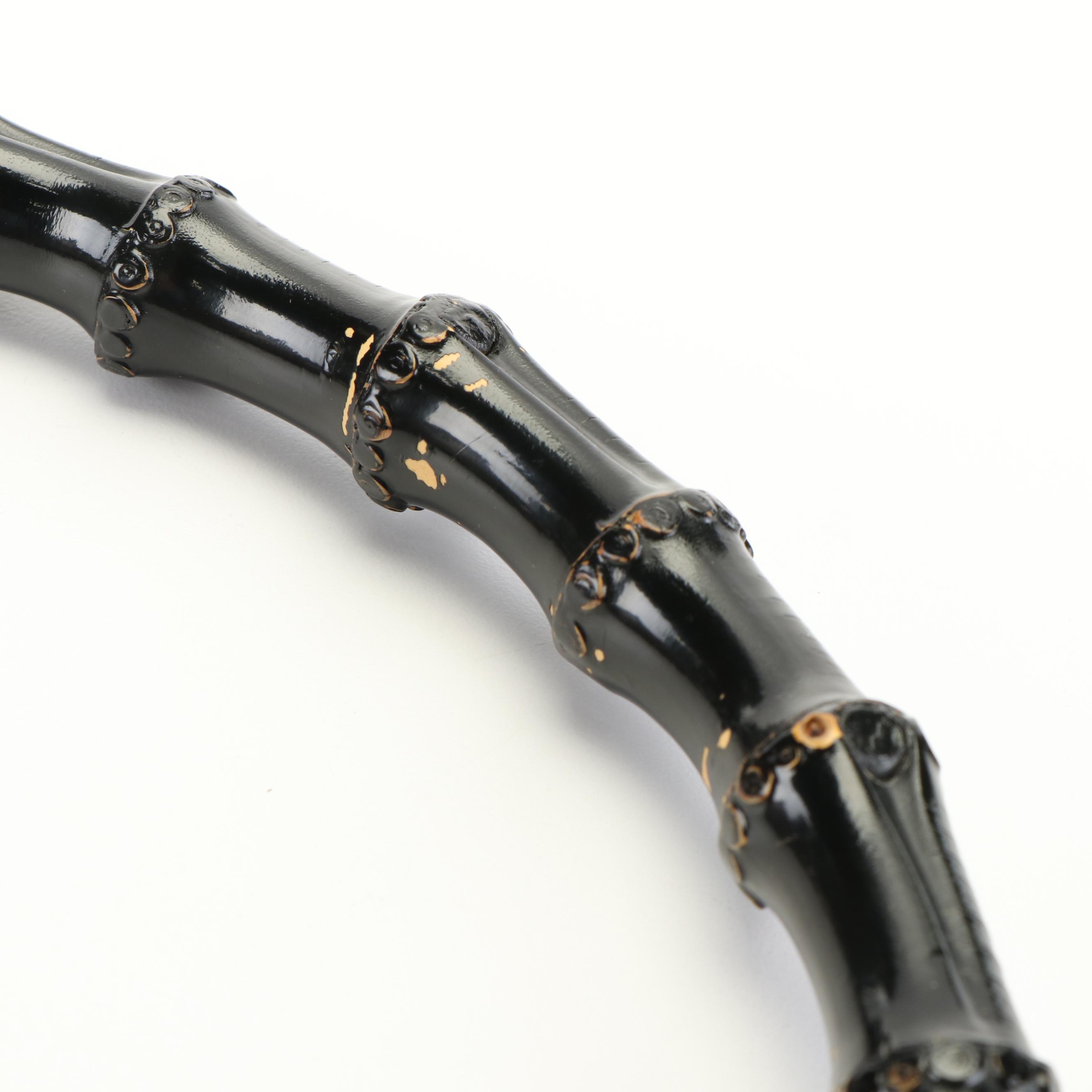 Gucci Shoulder Bag in Smooth Leather with Black Bamboo Handle and Zip Pouch