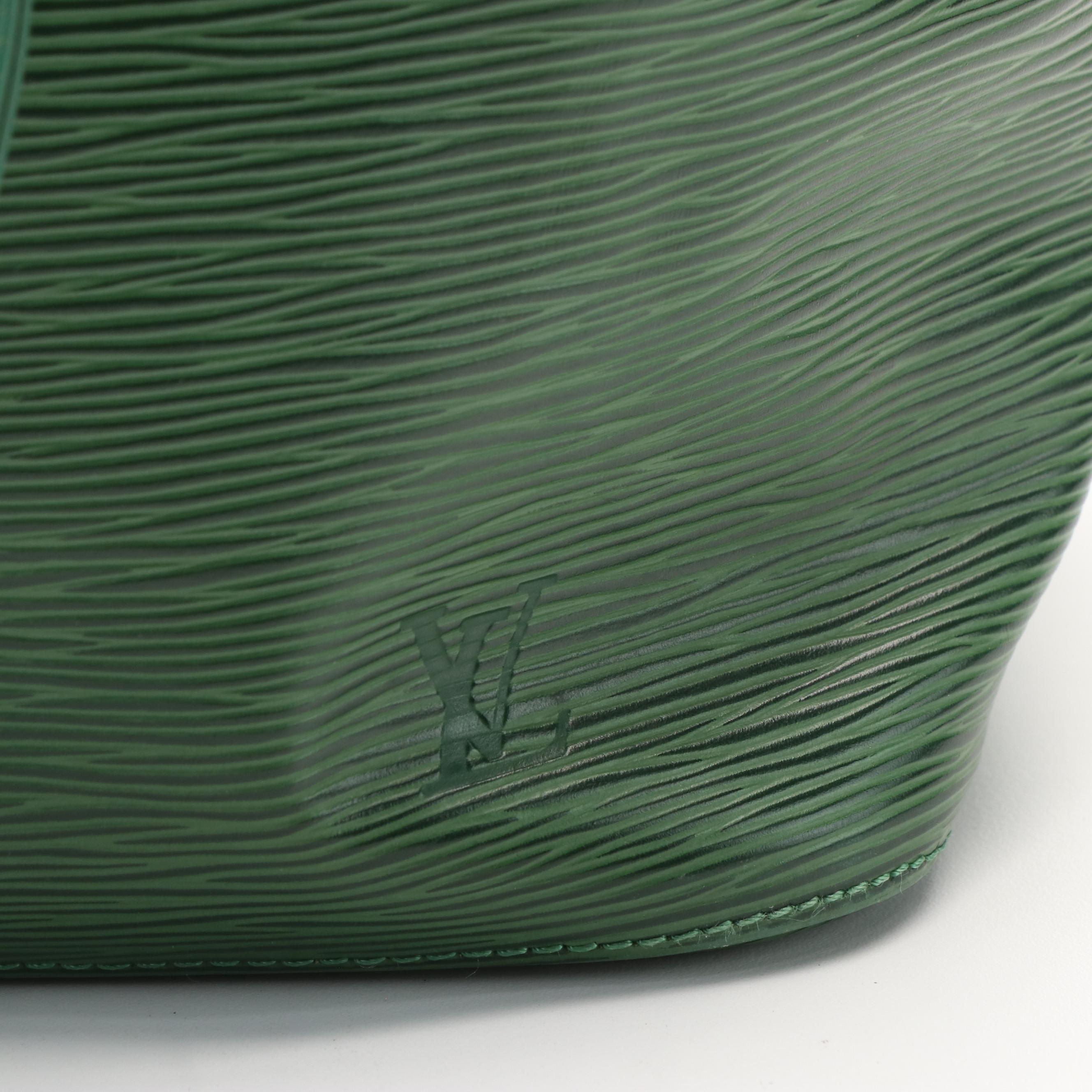 Louis Vuitton Borneo Green Epi Leather Petit Noe Shoulder Bag