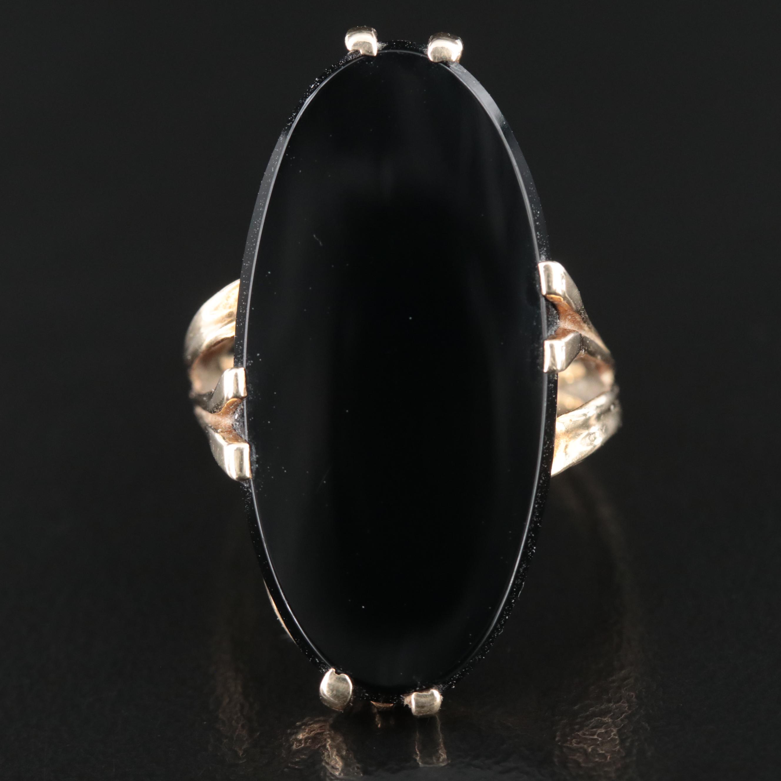 10K Black Onyx Solitaire Ring