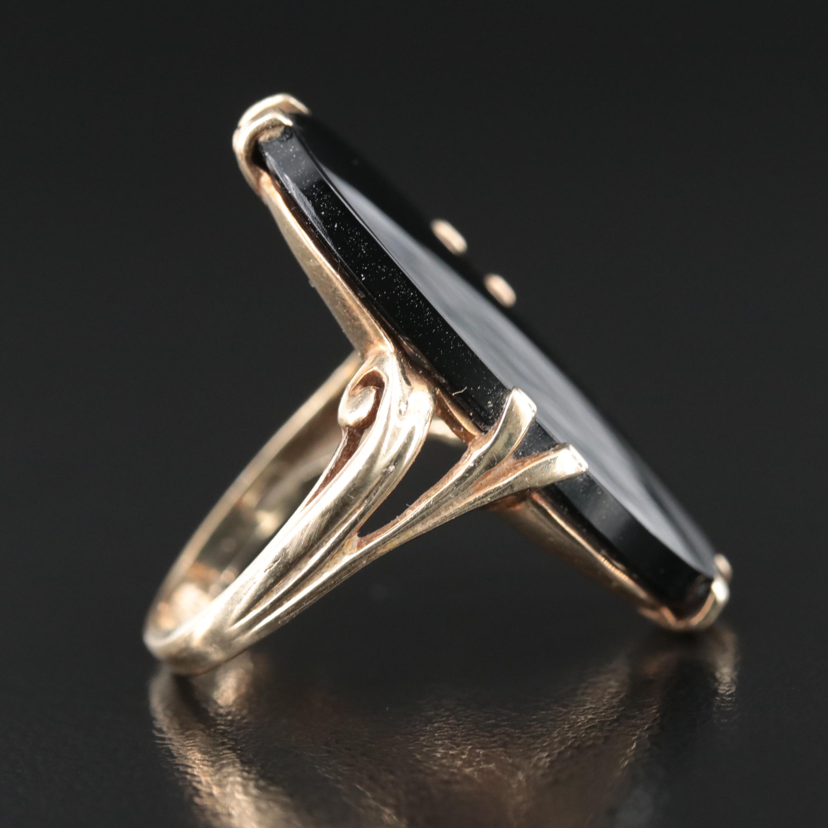 10K Black Onyx Solitaire Ring
