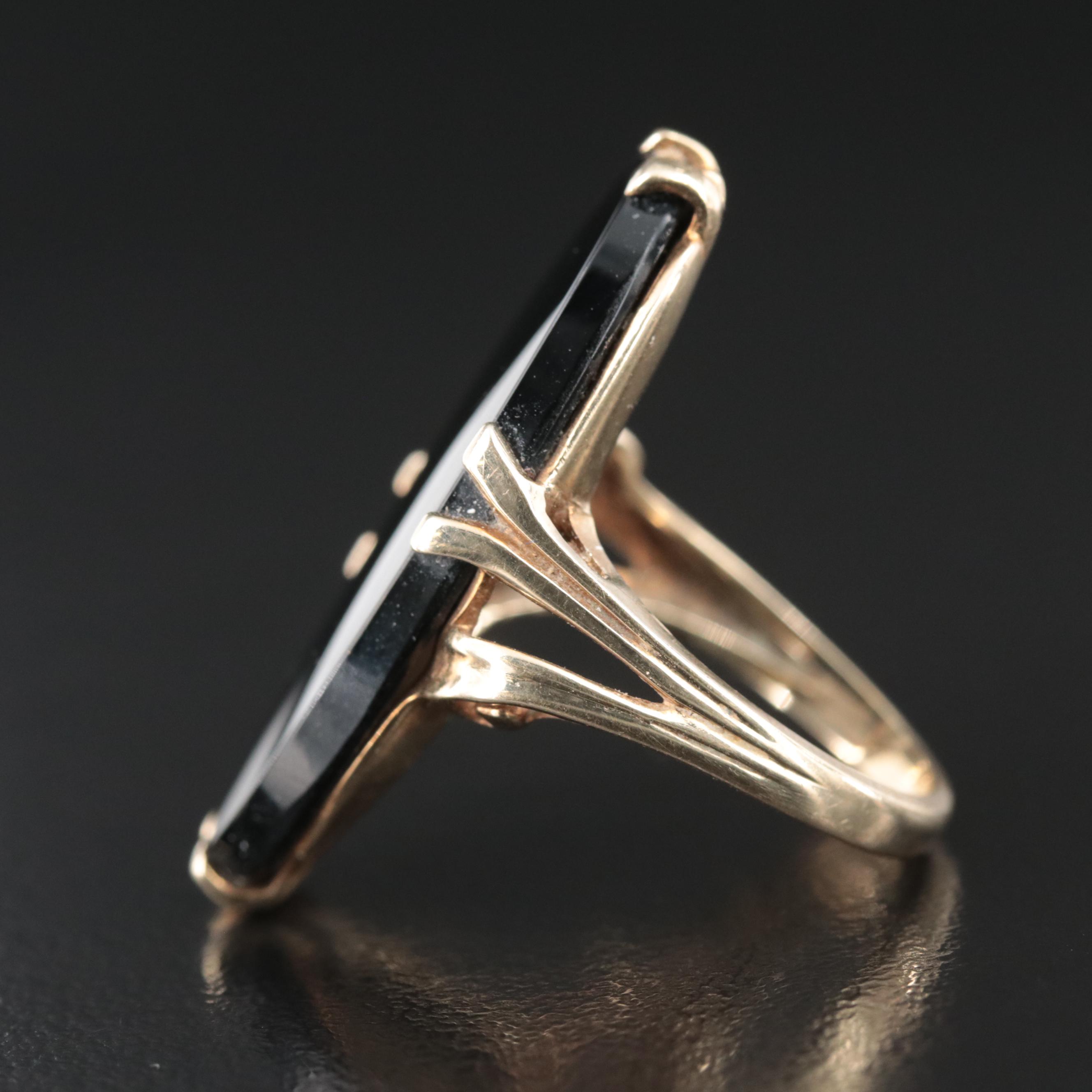 10K Black Onyx Solitaire Ring