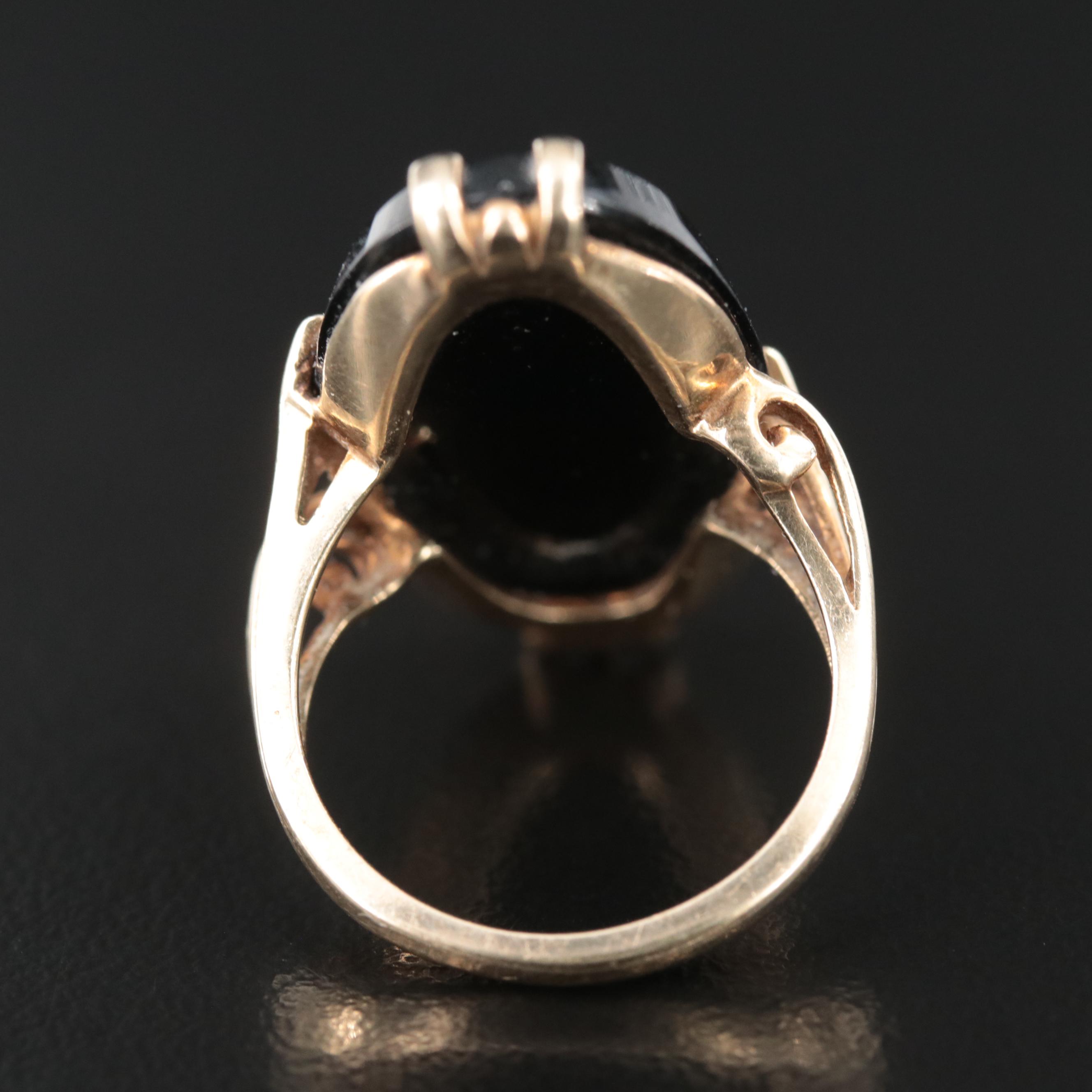 10K Black Onyx Solitaire Ring