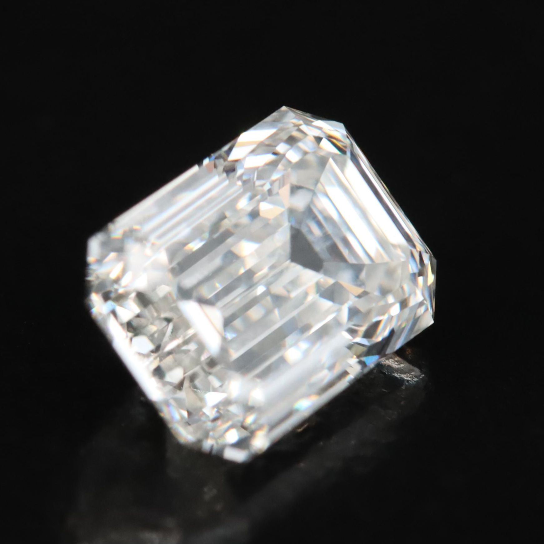 Loose 2.01 CT Lab Grown Diamond with IGI Report