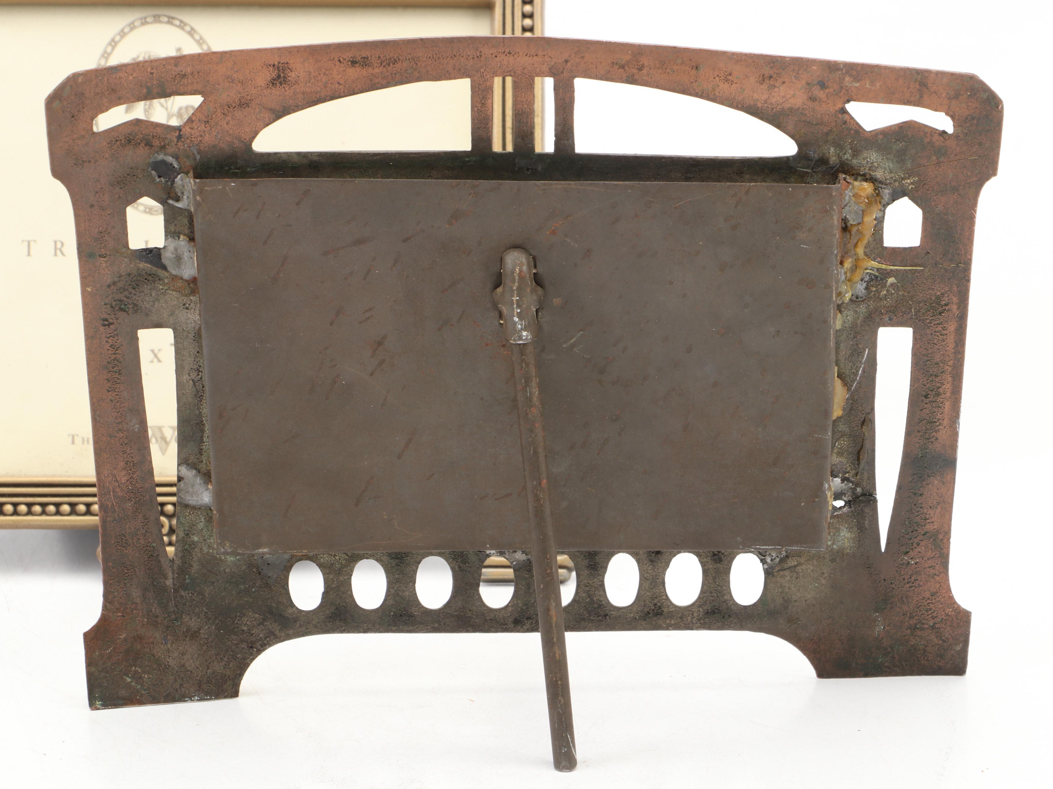 Weston Gallery Floral Motif Metal Frame with More Tabletop Frames