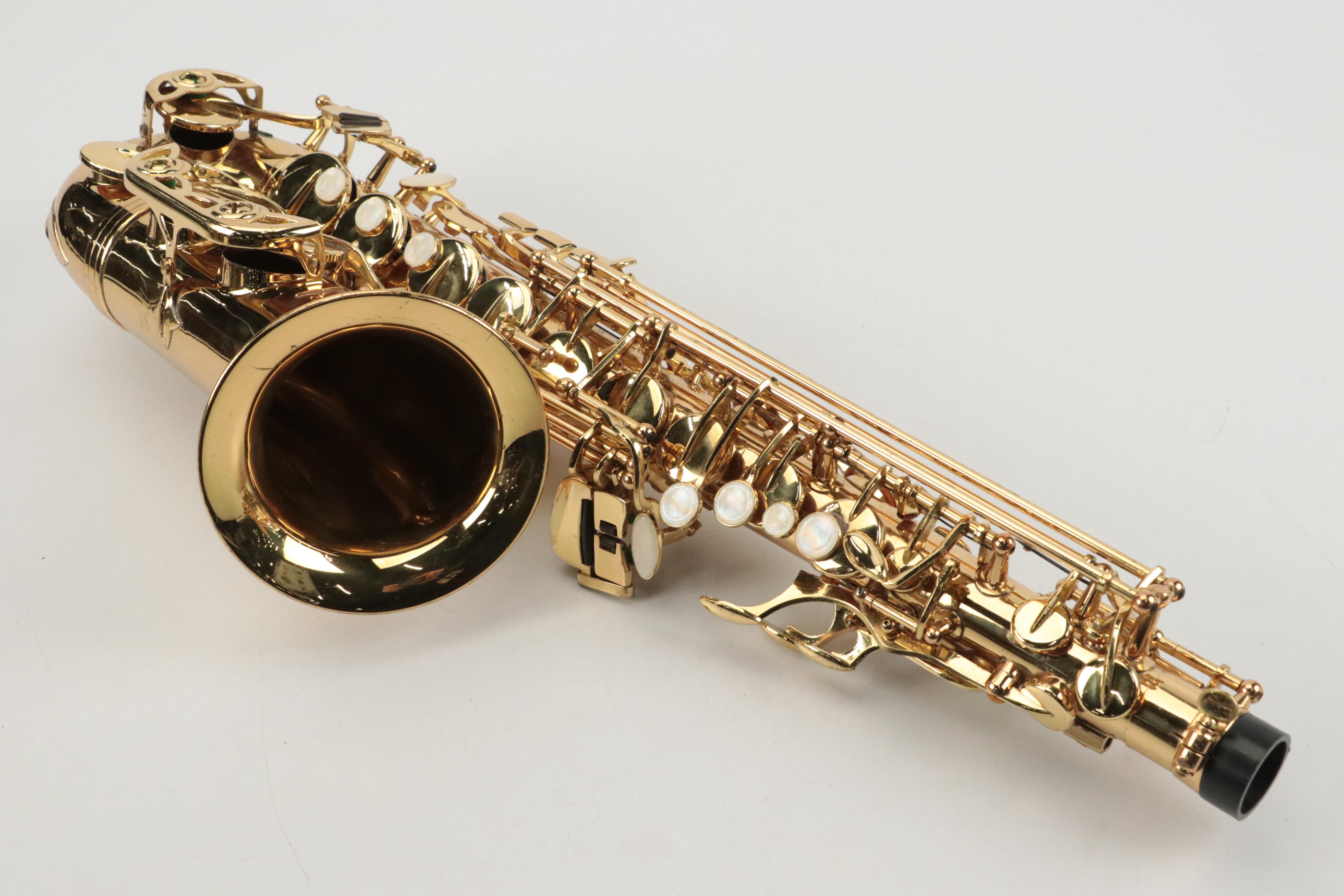Antigua Winds Lacquered Brass Professional Alto Saxophone in Hardside Case