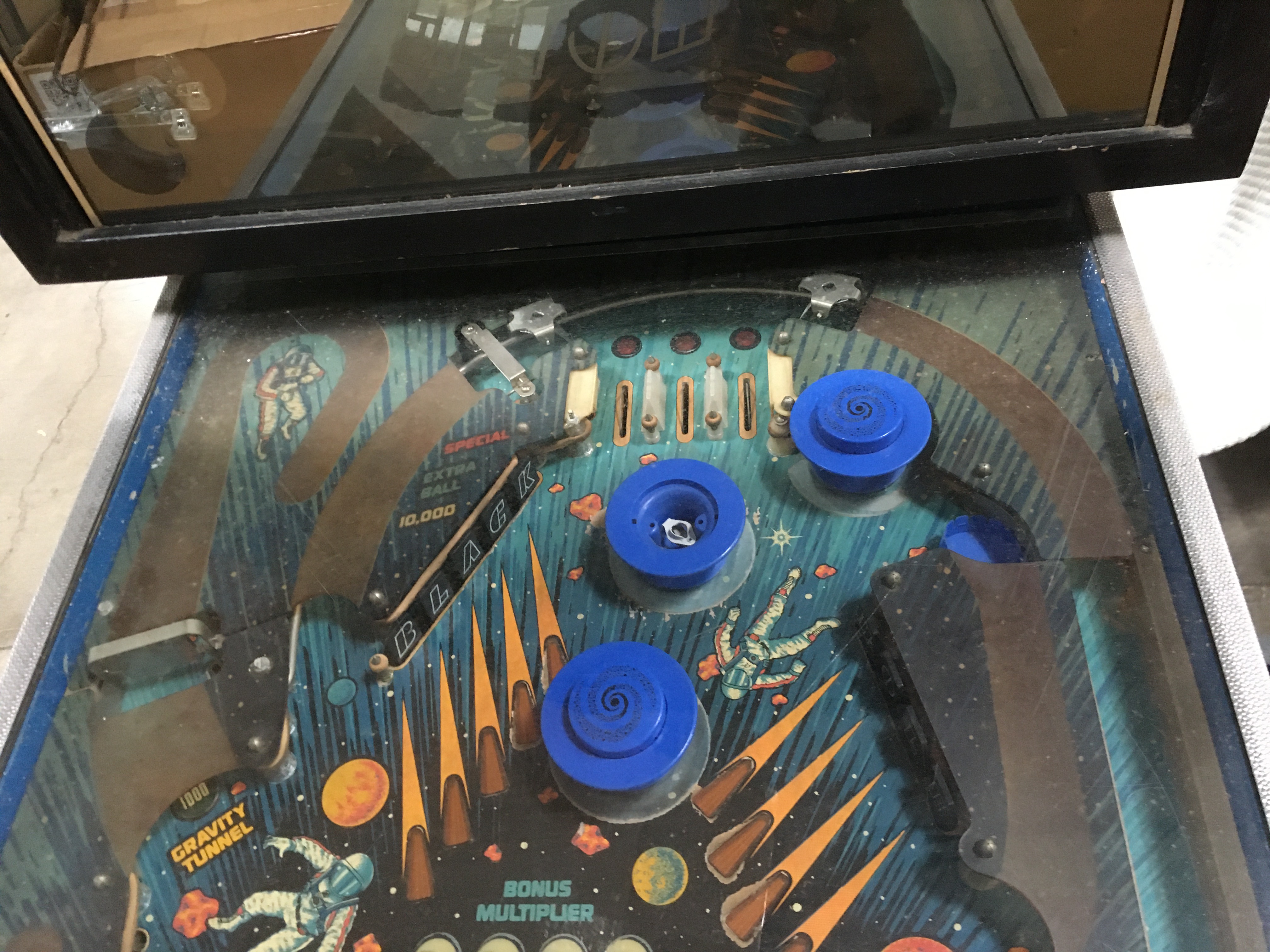 Gottlieb Black Hole Pinball Arcade Machine