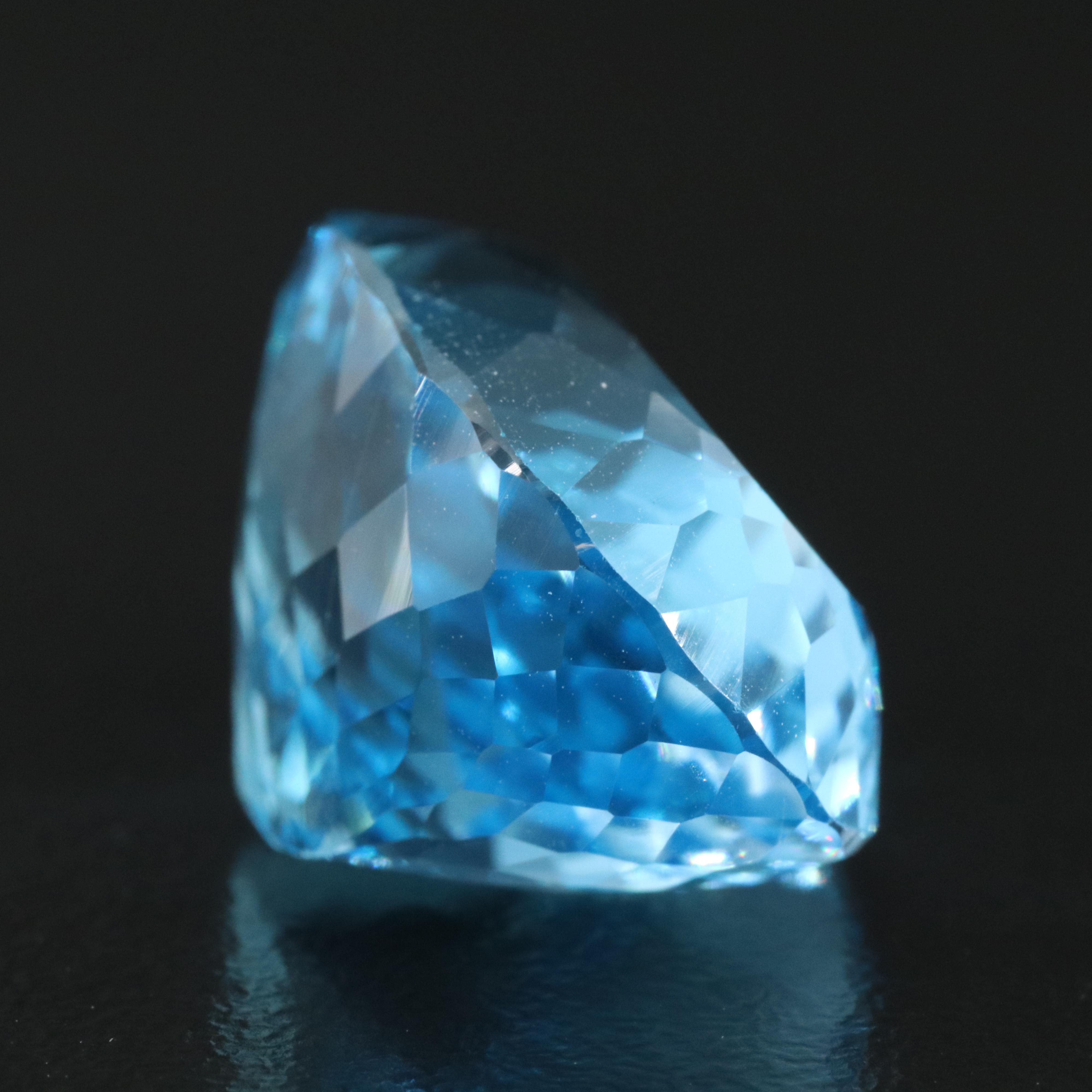Loose 25.70 CT Swiss Blue Topaz