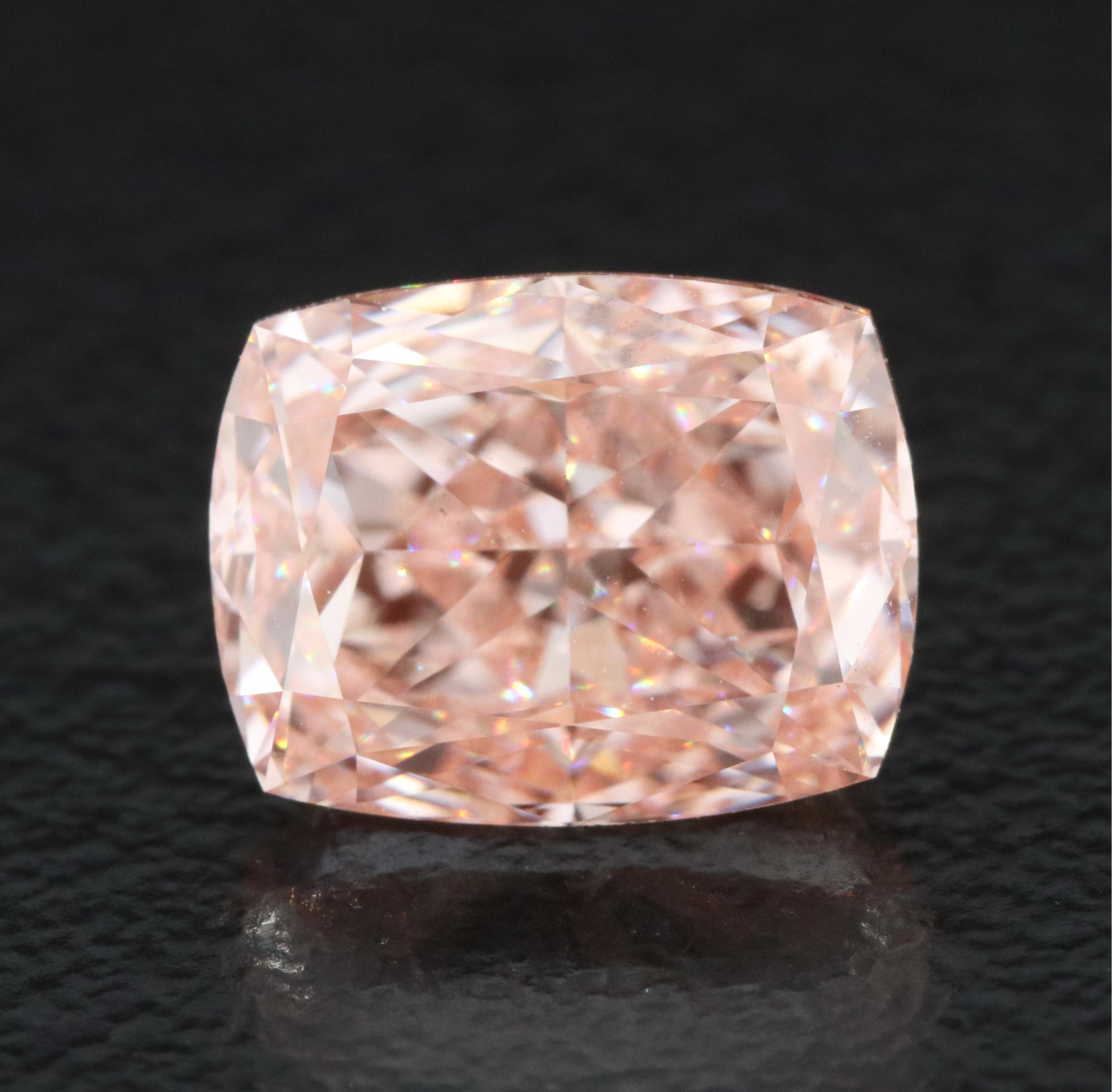 Loose 2.52 CT (Origin Undetermined) Fancy Pink Diamond