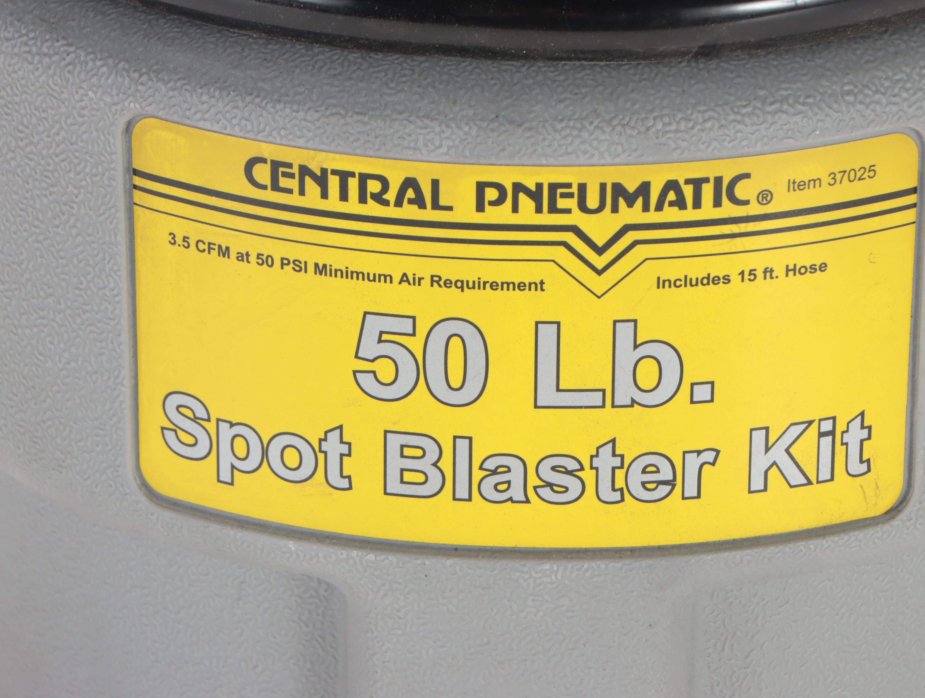 Central Pneumatic Portable Spot Sand Blaster