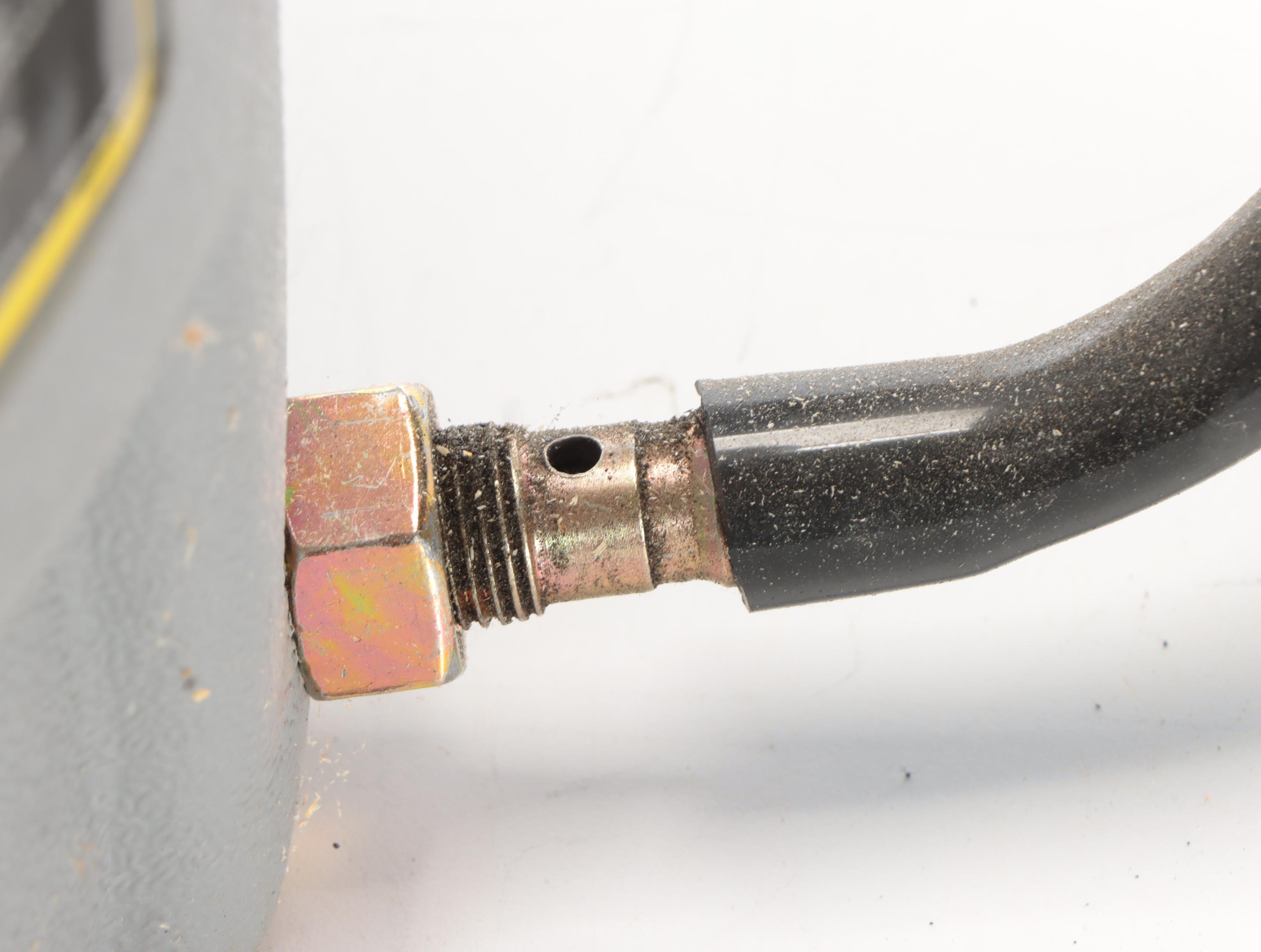 Central Pneumatic Portable Spot Sand Blaster