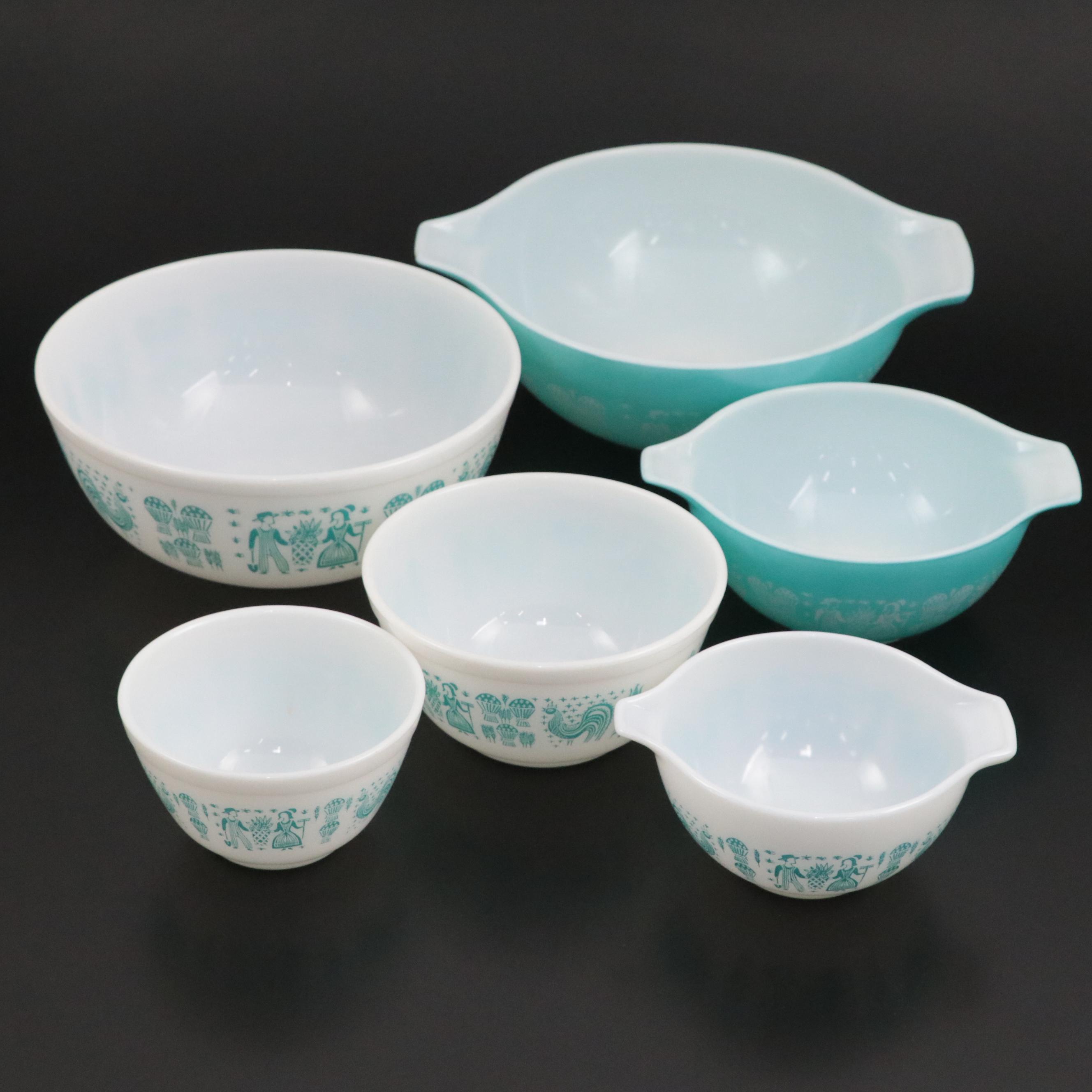 Pyrex "Butterprint" Nesting Bowls, Mid-20th Century