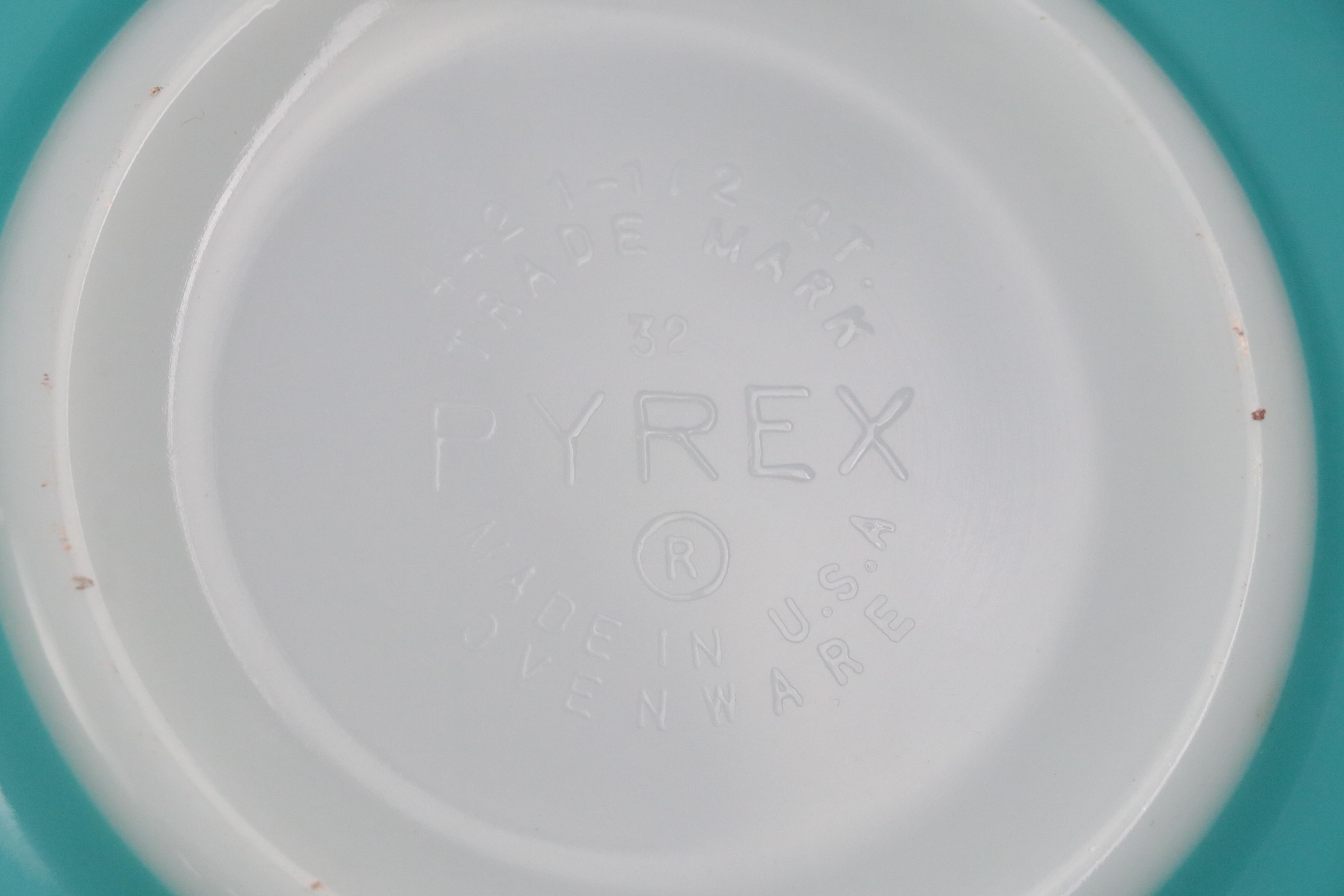 Pyrex "Butterprint" Nesting Bowls, Mid-20th Century