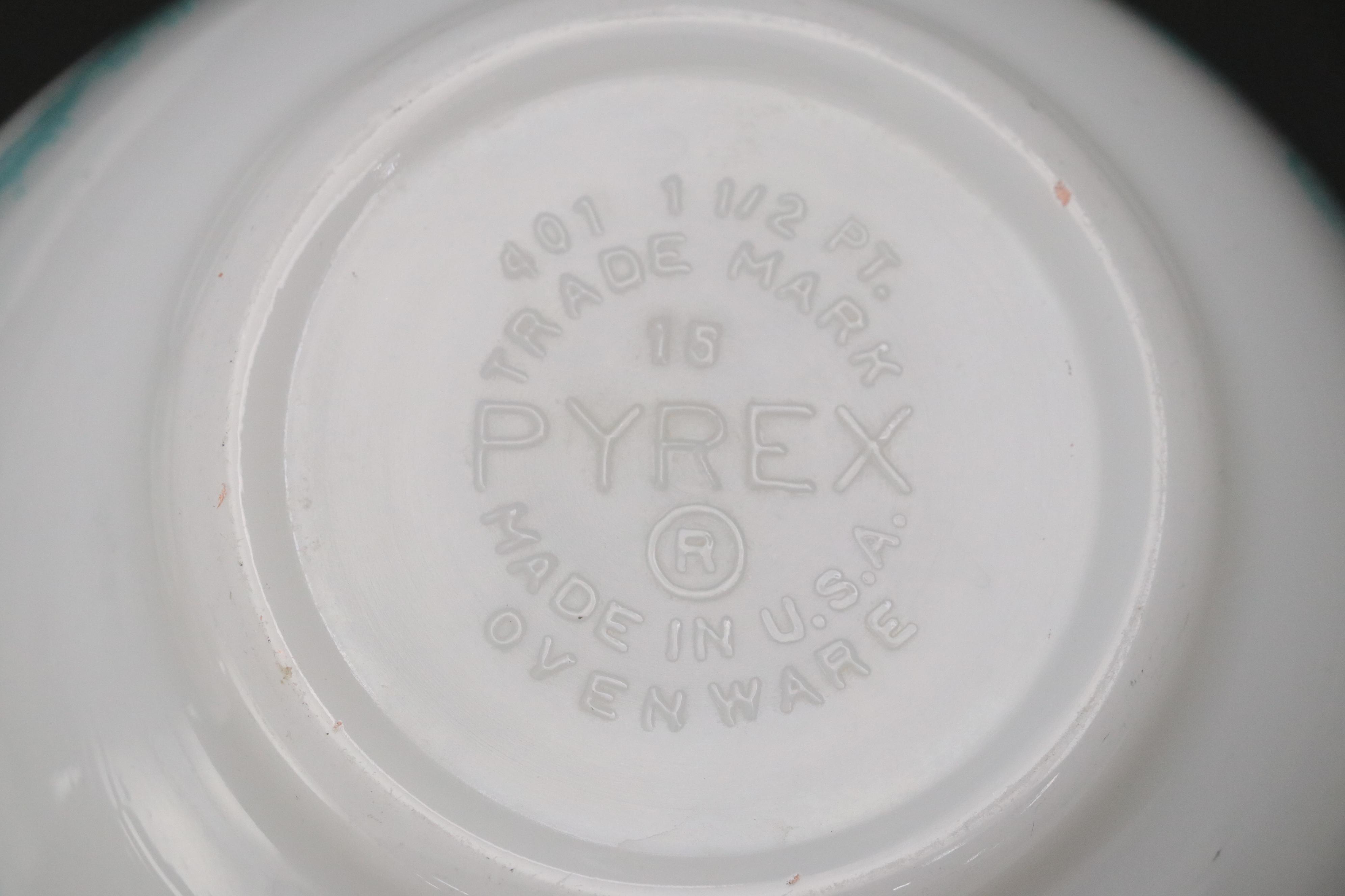 Pyrex "Butterprint" Nesting Bowls, Mid-20th Century