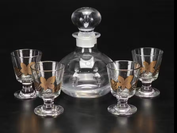 Jewelry, Art & Home Furnishings