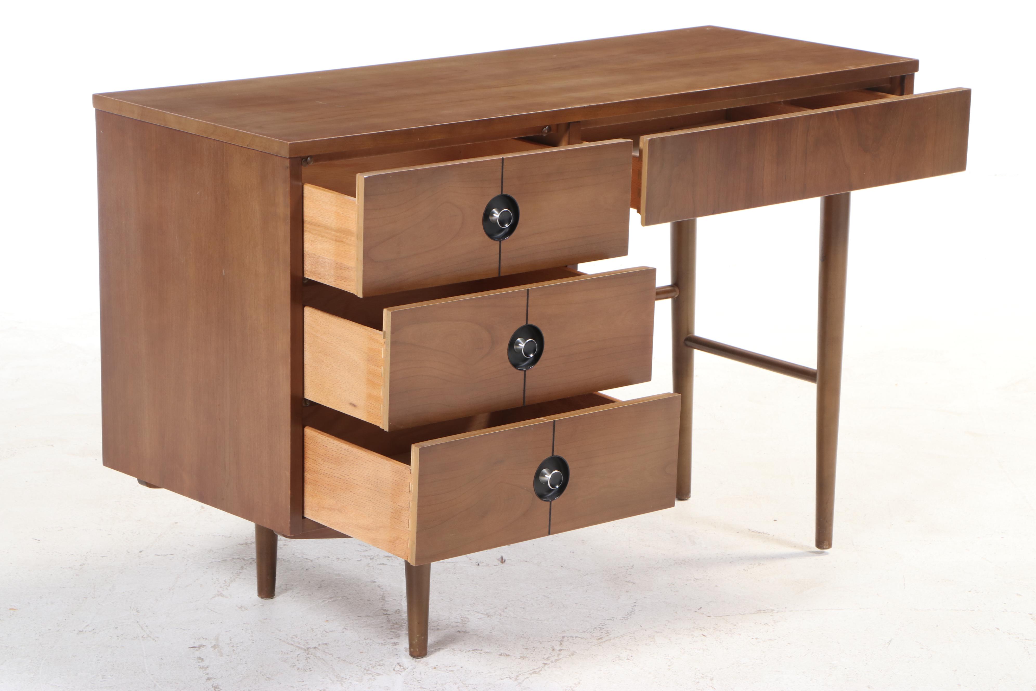 Stanley Furniture Mid Century Modern Walnut Student Desk and Chair, 1970s