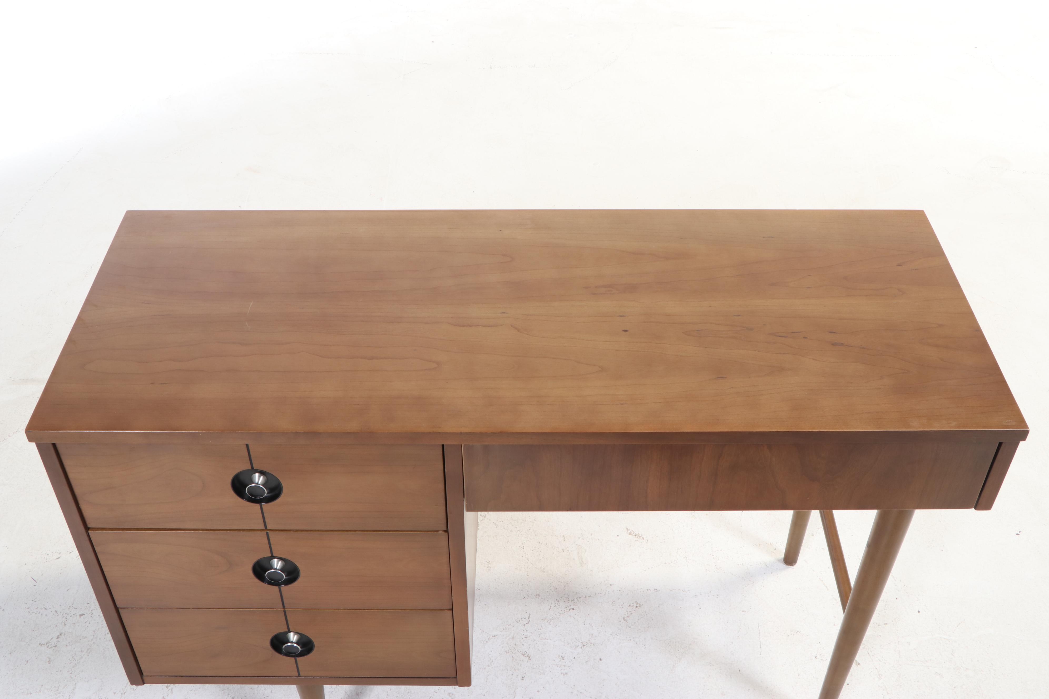 Stanley Furniture Mid Century Modern Walnut Student Desk and Chair, 1970s