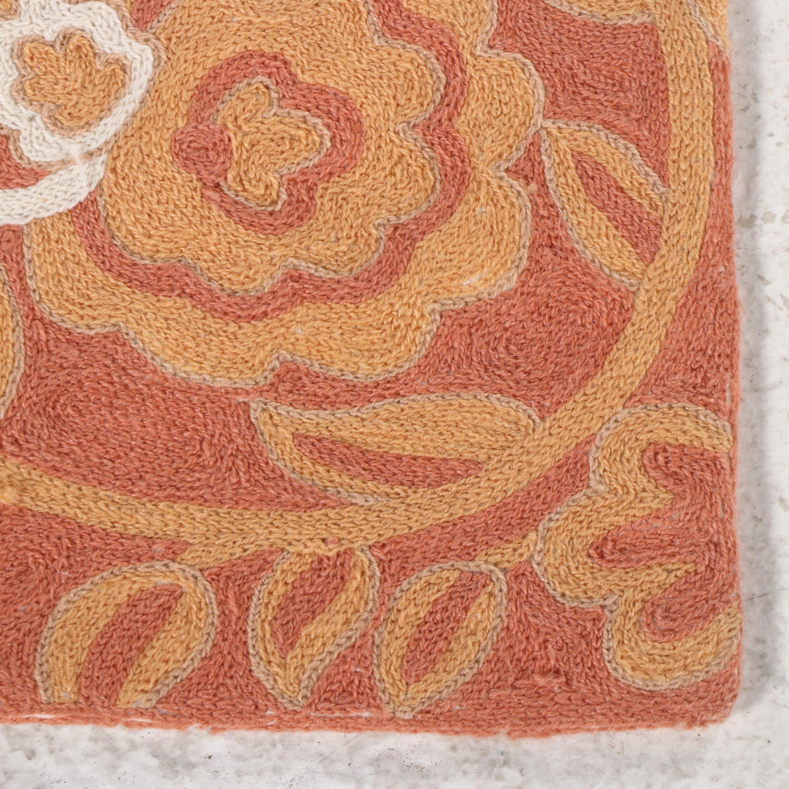 4'11 x 6'9 Handmade Indian Chain-Stitch Floral Area Rug | EBTH