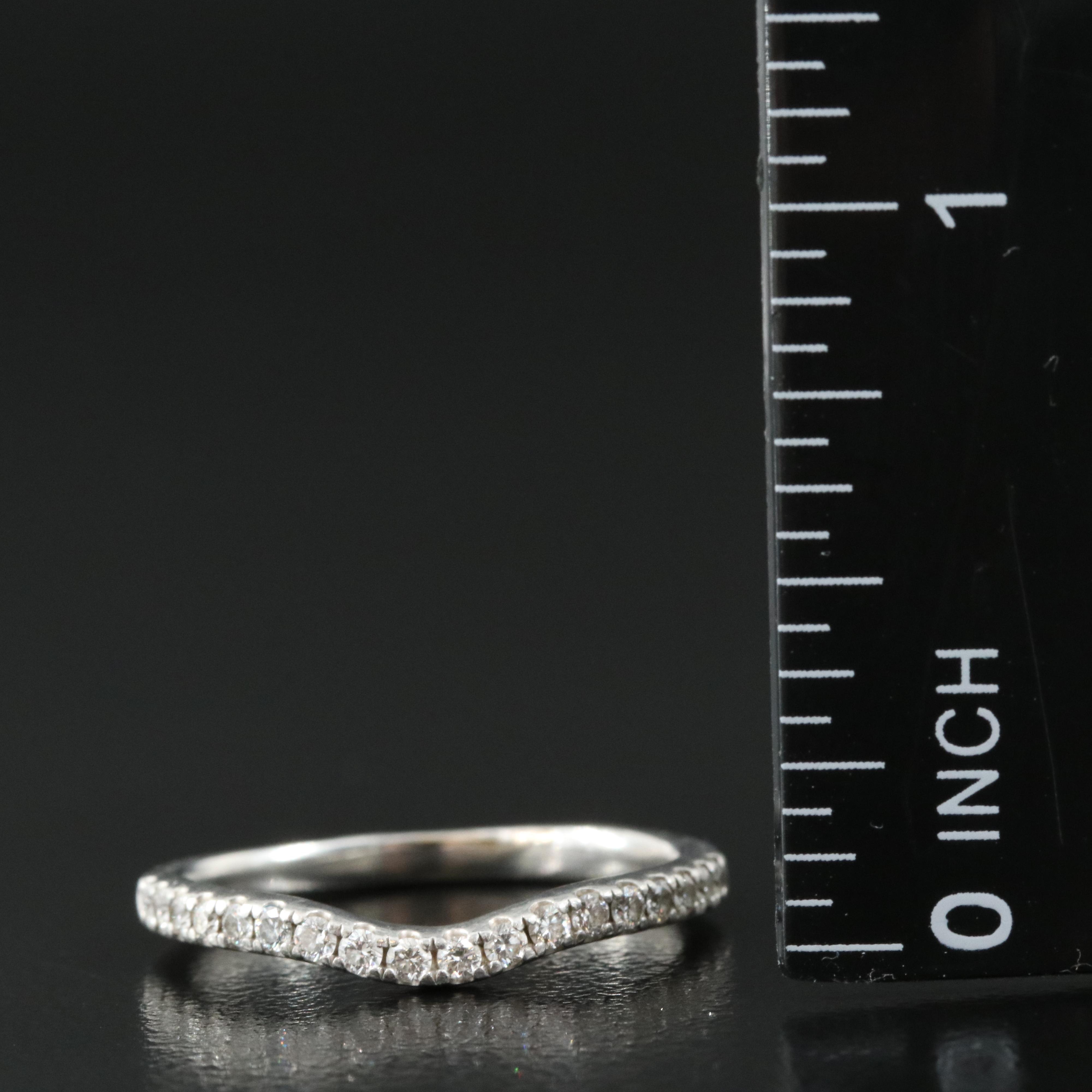 Platinum 0.25 CTW Diamond Contour Band