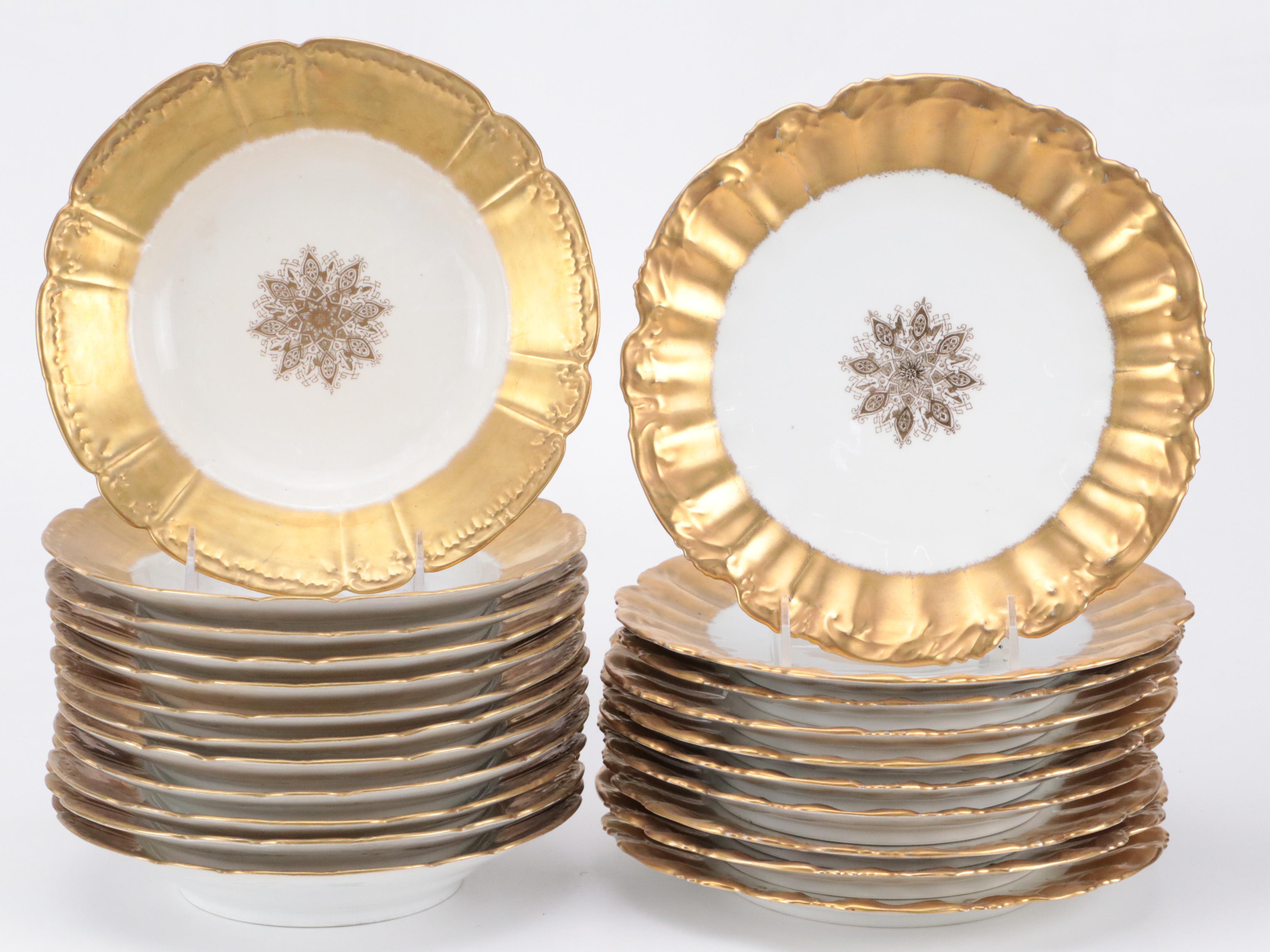 Coiffe Limoges Gilt Porcelain Dinnerware, Early 20th Century