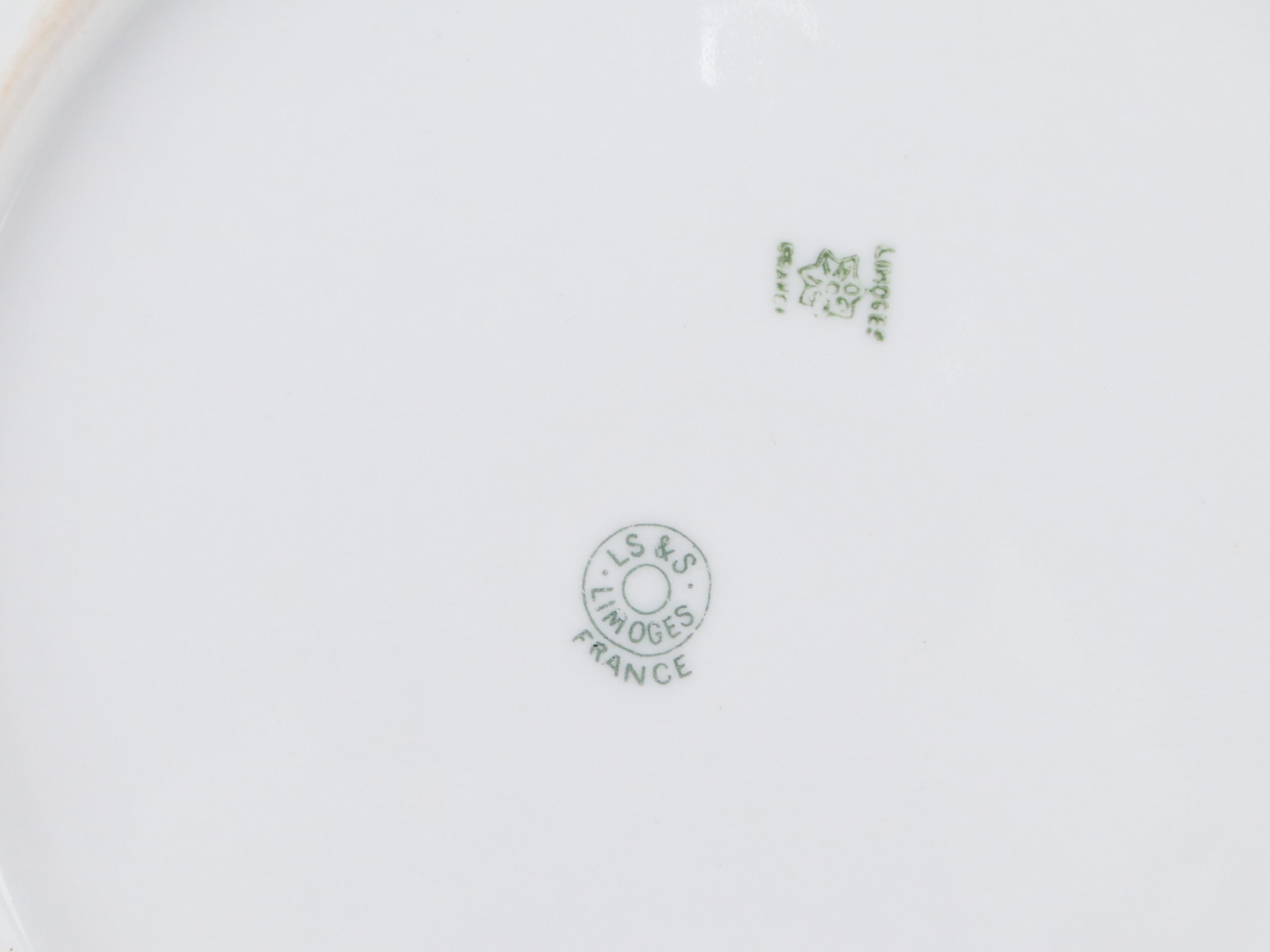 Coiffe Limoges Gilt Porcelain Dinnerware, Early 20th Century