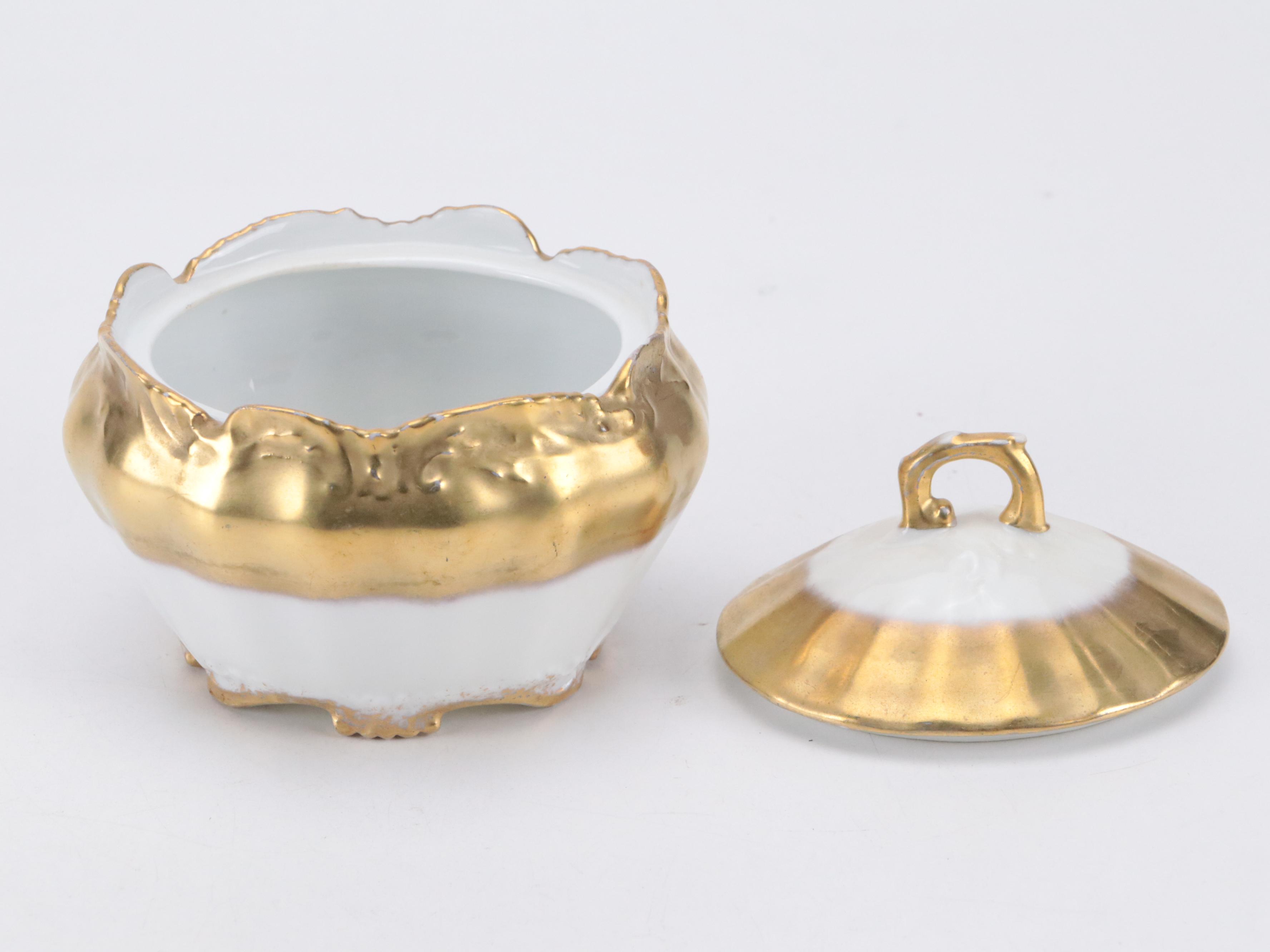 Coiffe Limoges Gilt Porcelain Dinnerware, Early 20th Century