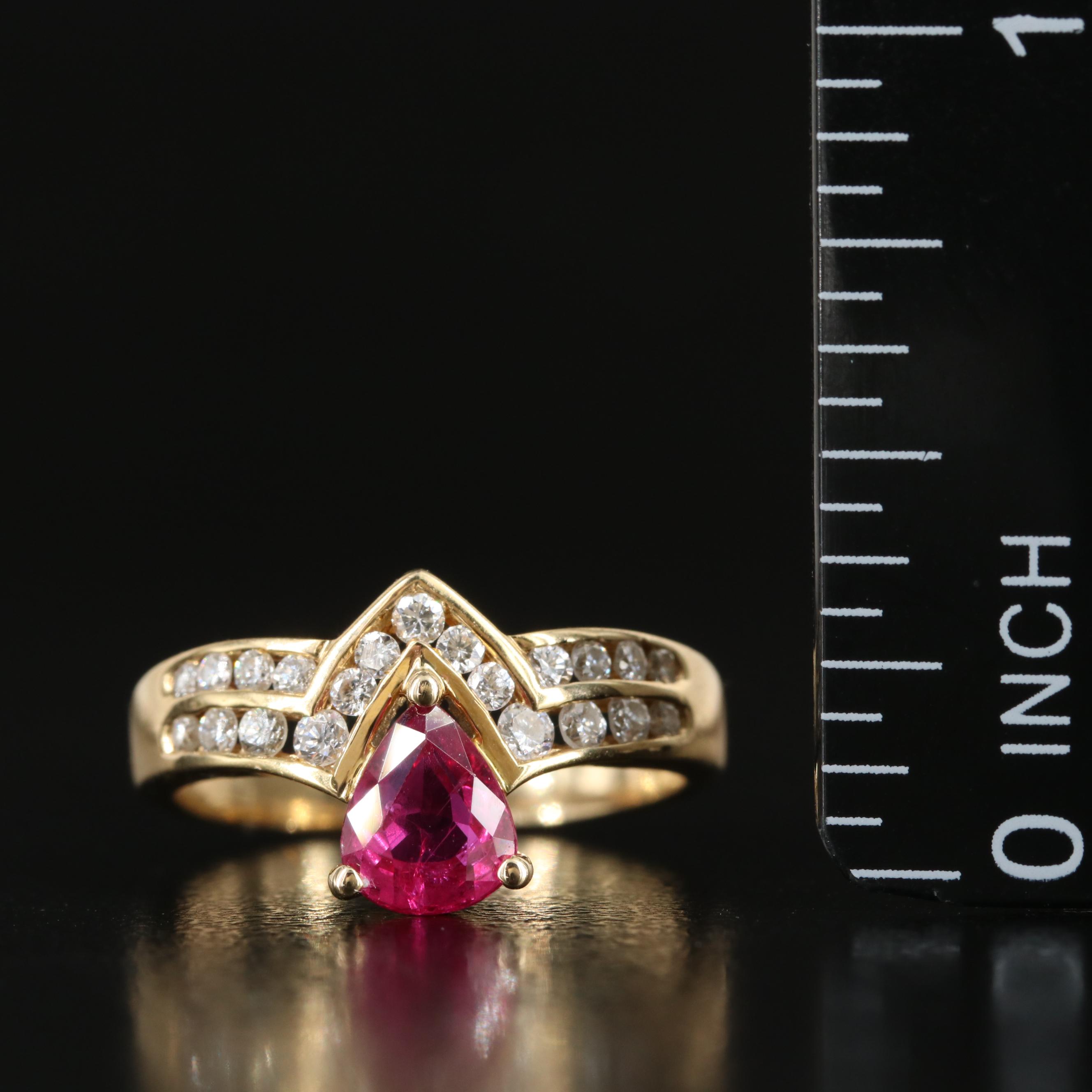 18K 1.00 CT Thai Ruby and Diamond Ring with GIA Report