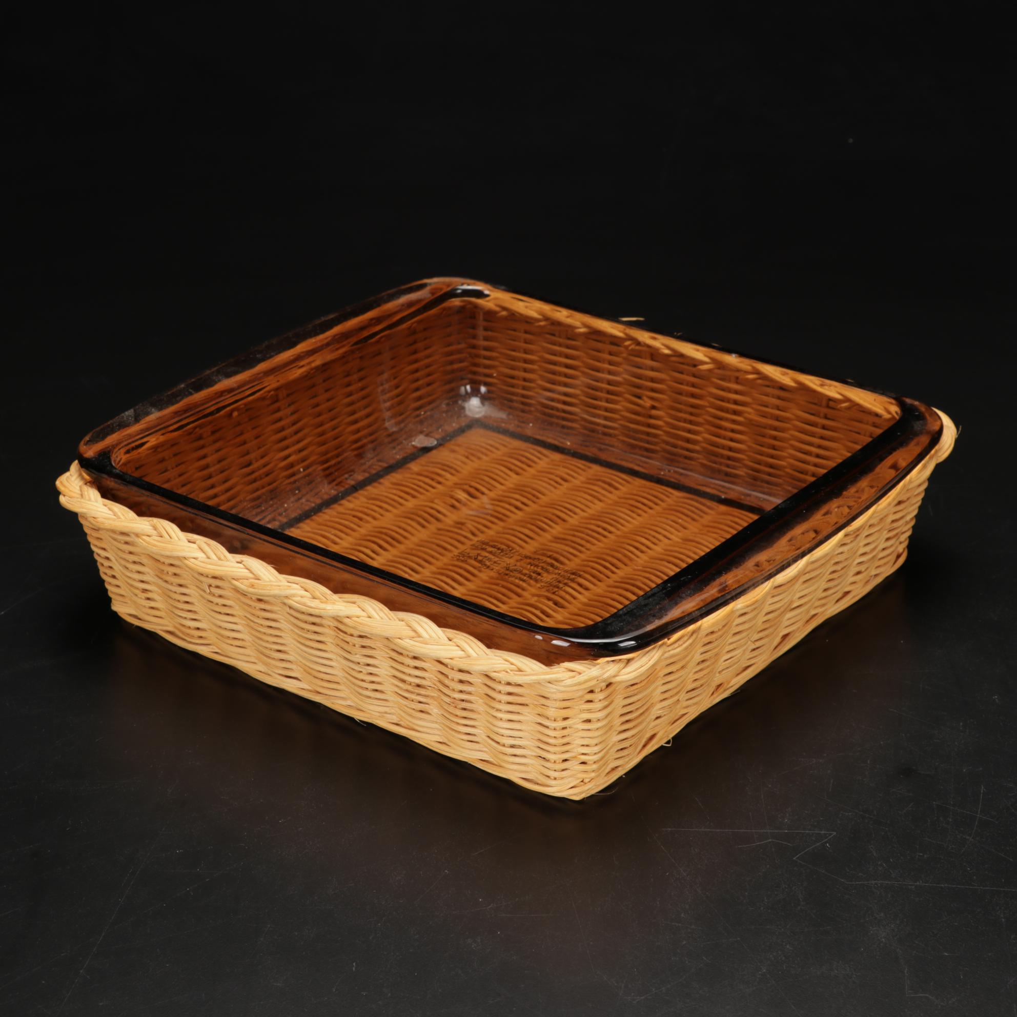 Kitchenware Collection Features Corning Ware and Pyrex