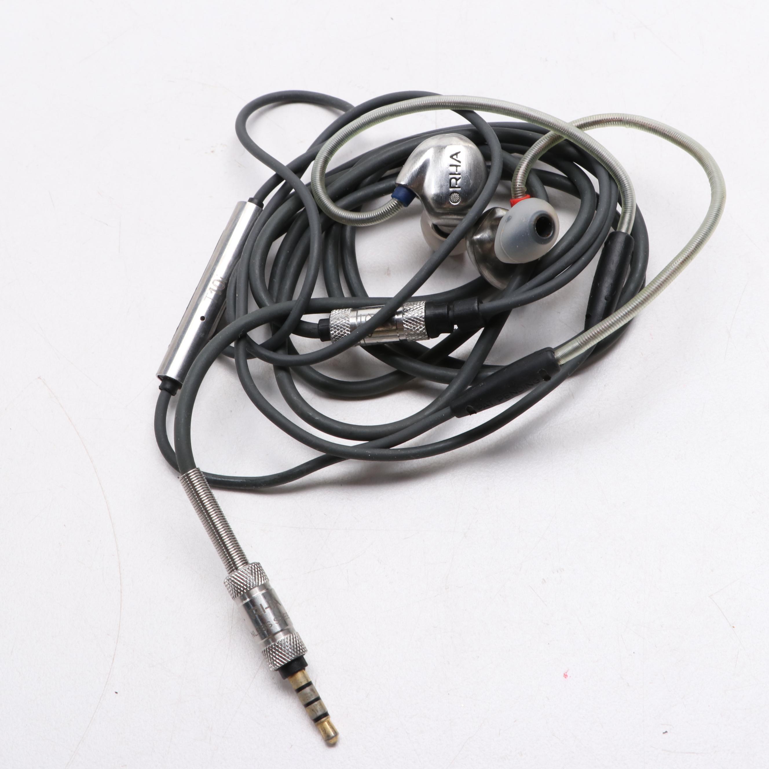 Beats by Dre Solo HD Red Edition On-Ear Headphones with In-Ear Wired Headphones