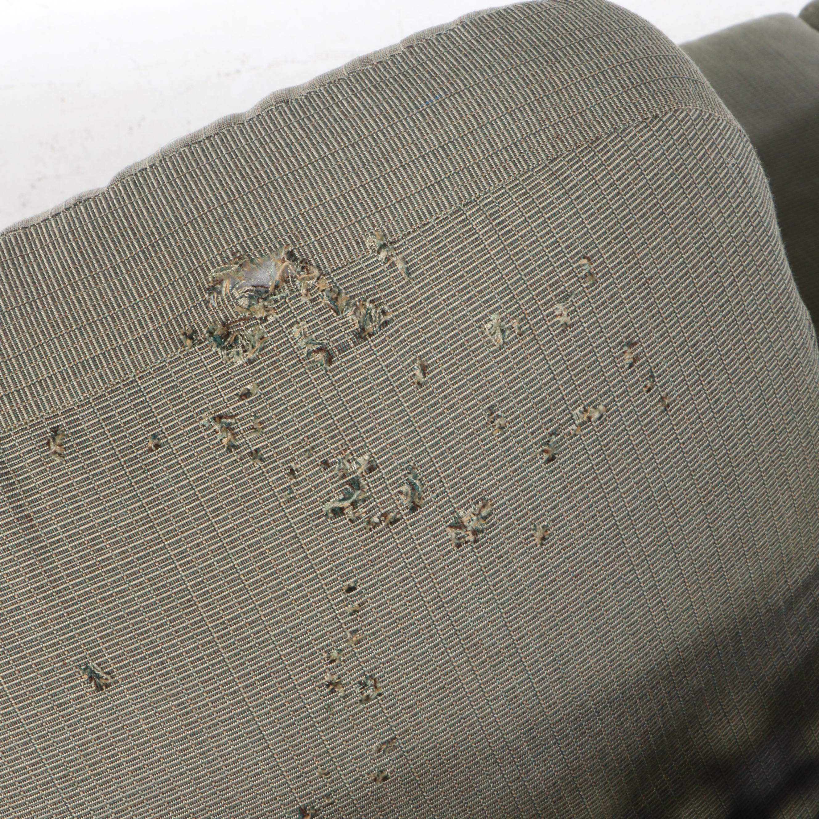 Contemporary Cast Aluminum Patio Lounge Seating Set