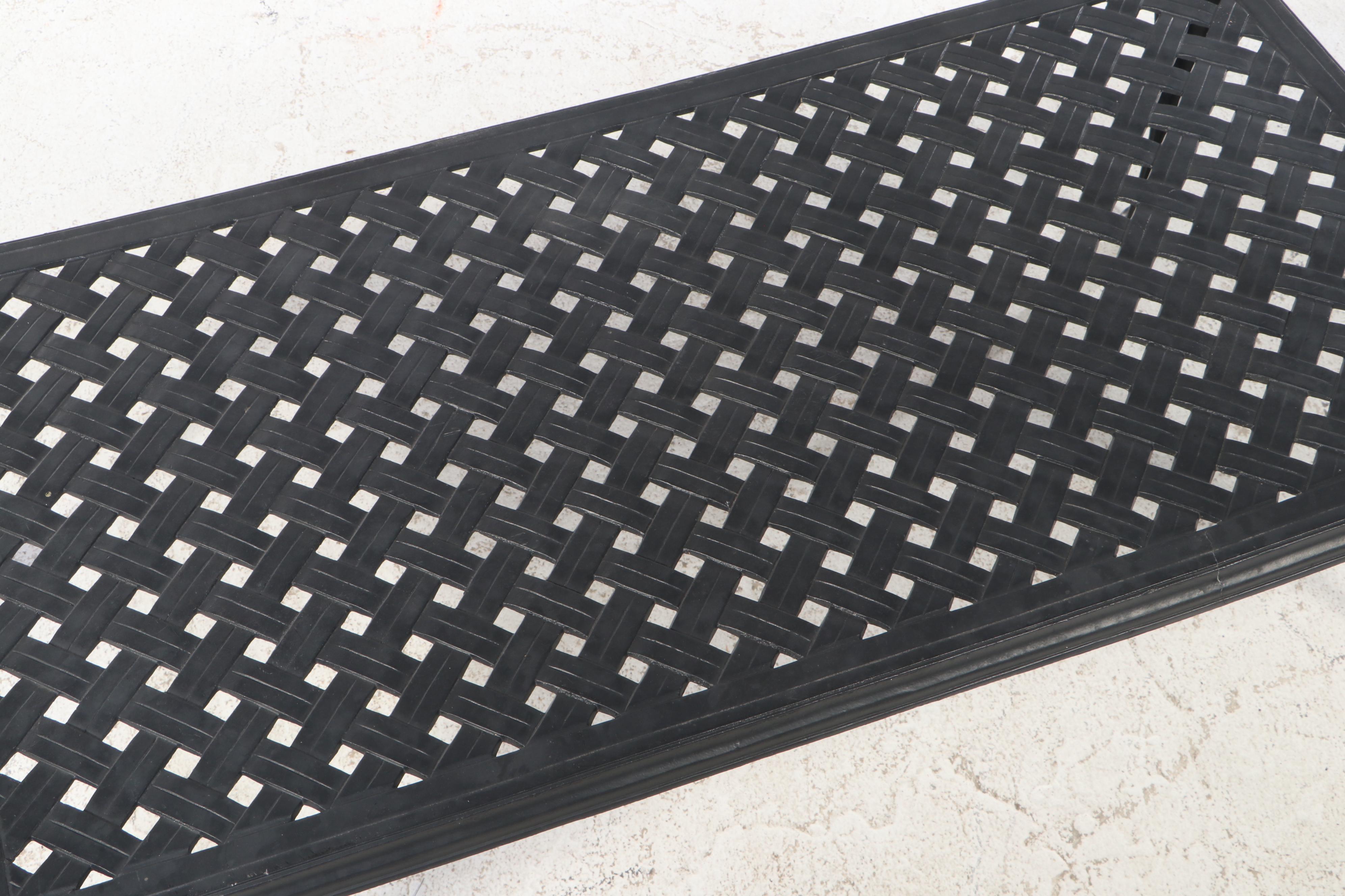 Contemporary Cast Aluminum Patio Lounge Seating Set