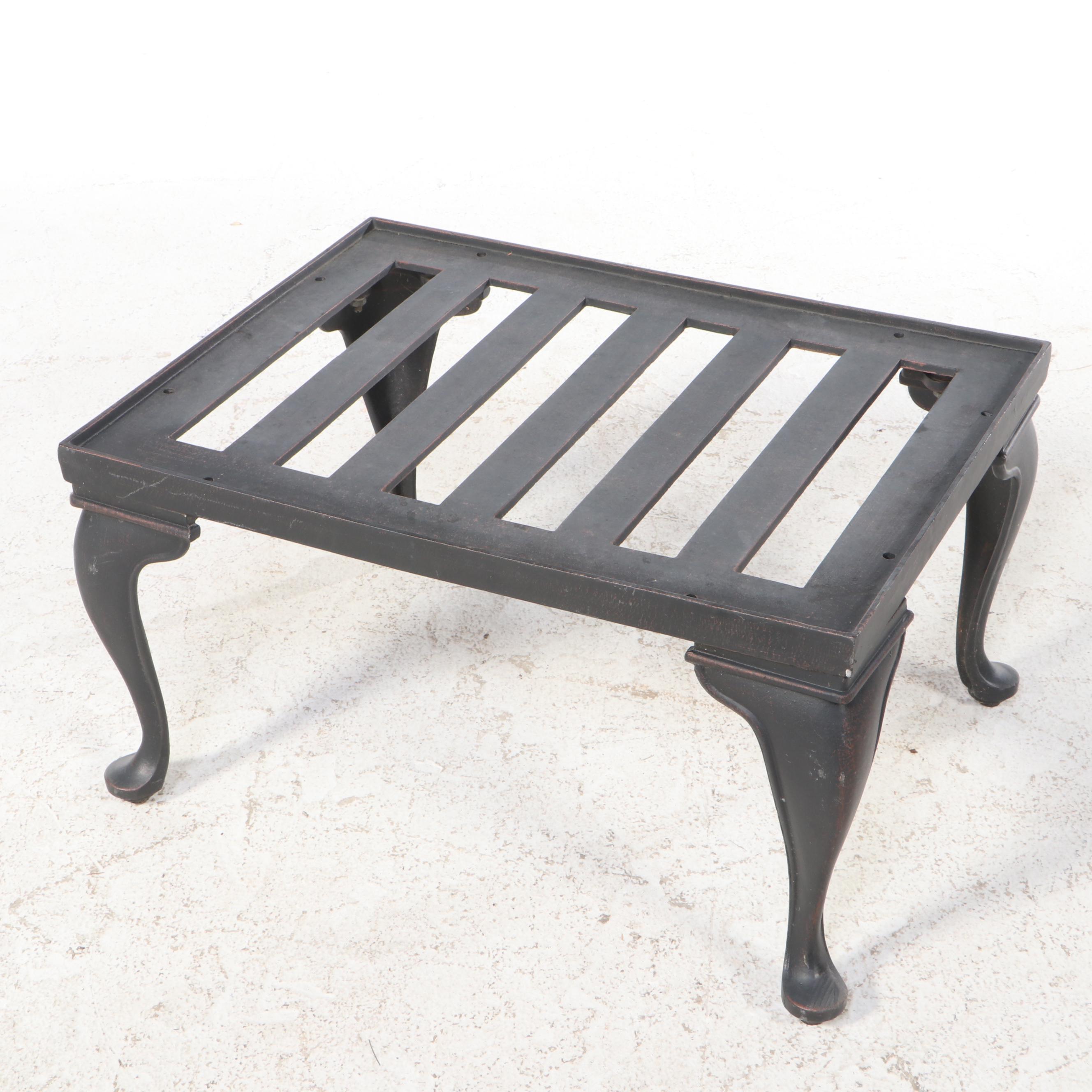 Contemporary Cast Aluminum Patio Lounge Seating Set