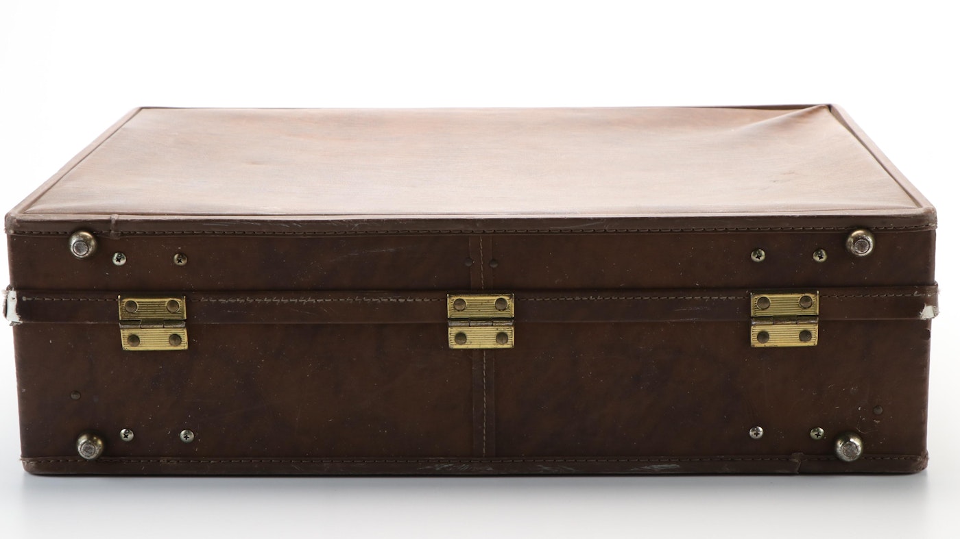 Hartman Leather 24 Inch Suitcase Filled With New Coin Supplies | EBTH