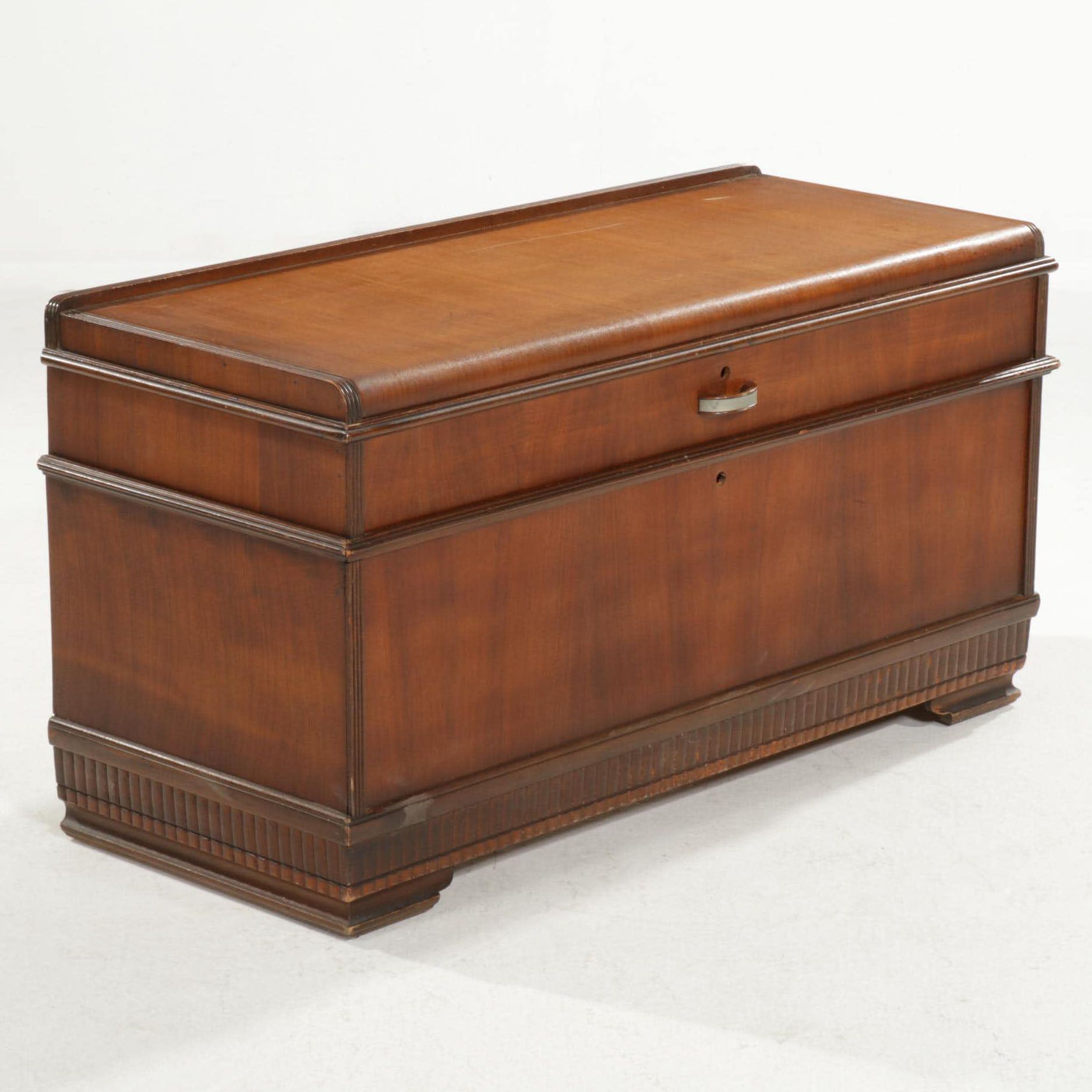 Ed Roos Company Art Deco Style Cedar Chest, Early to Mid-20th Century