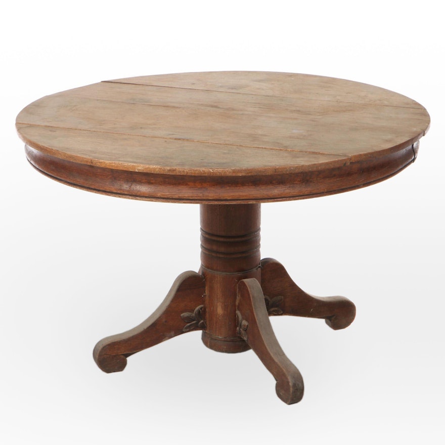 Victorian Style Oak Pedestal Table, Early 20th Century