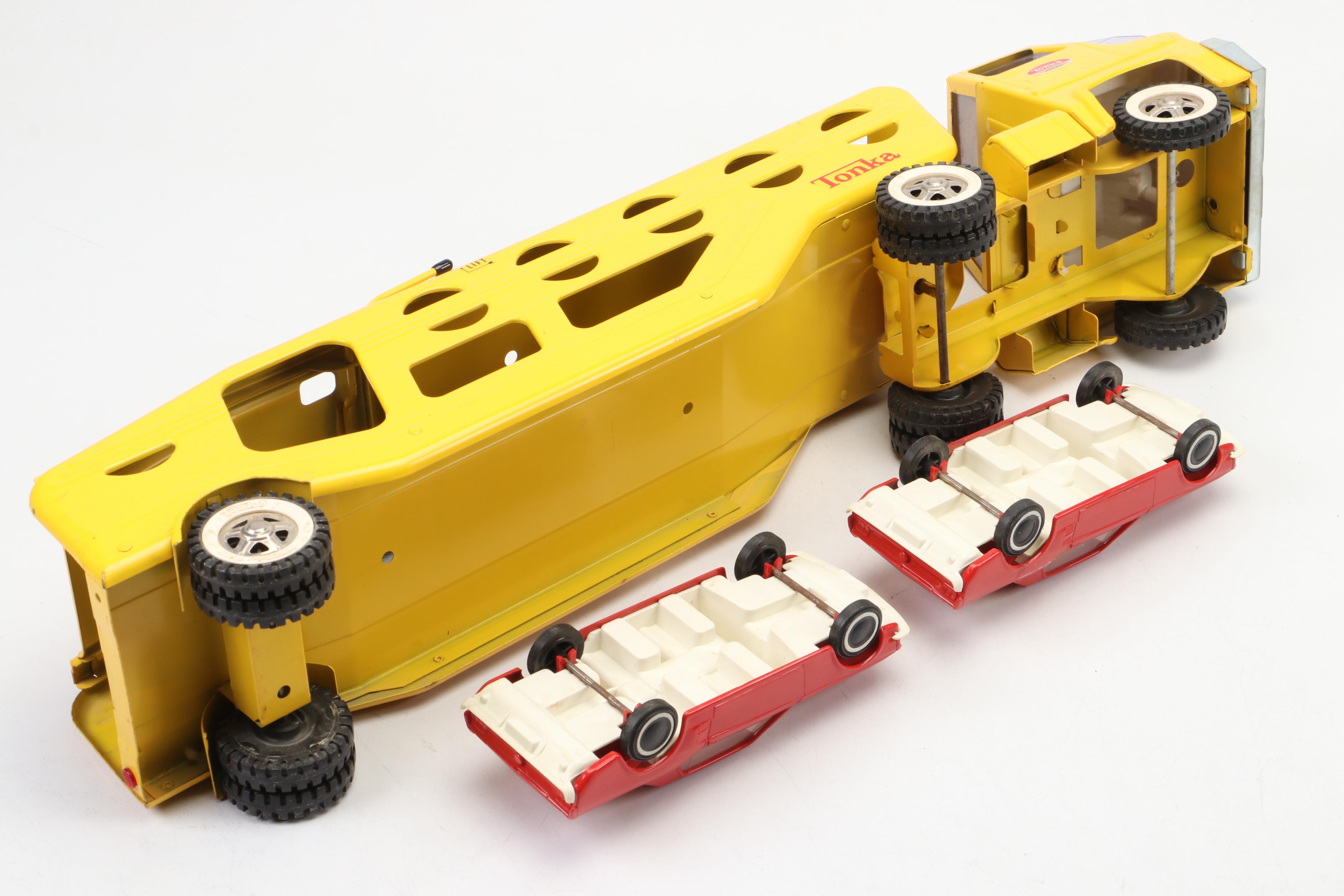 Tonka Pressed Steel Car Carrier with Plastic Ford Mustangs