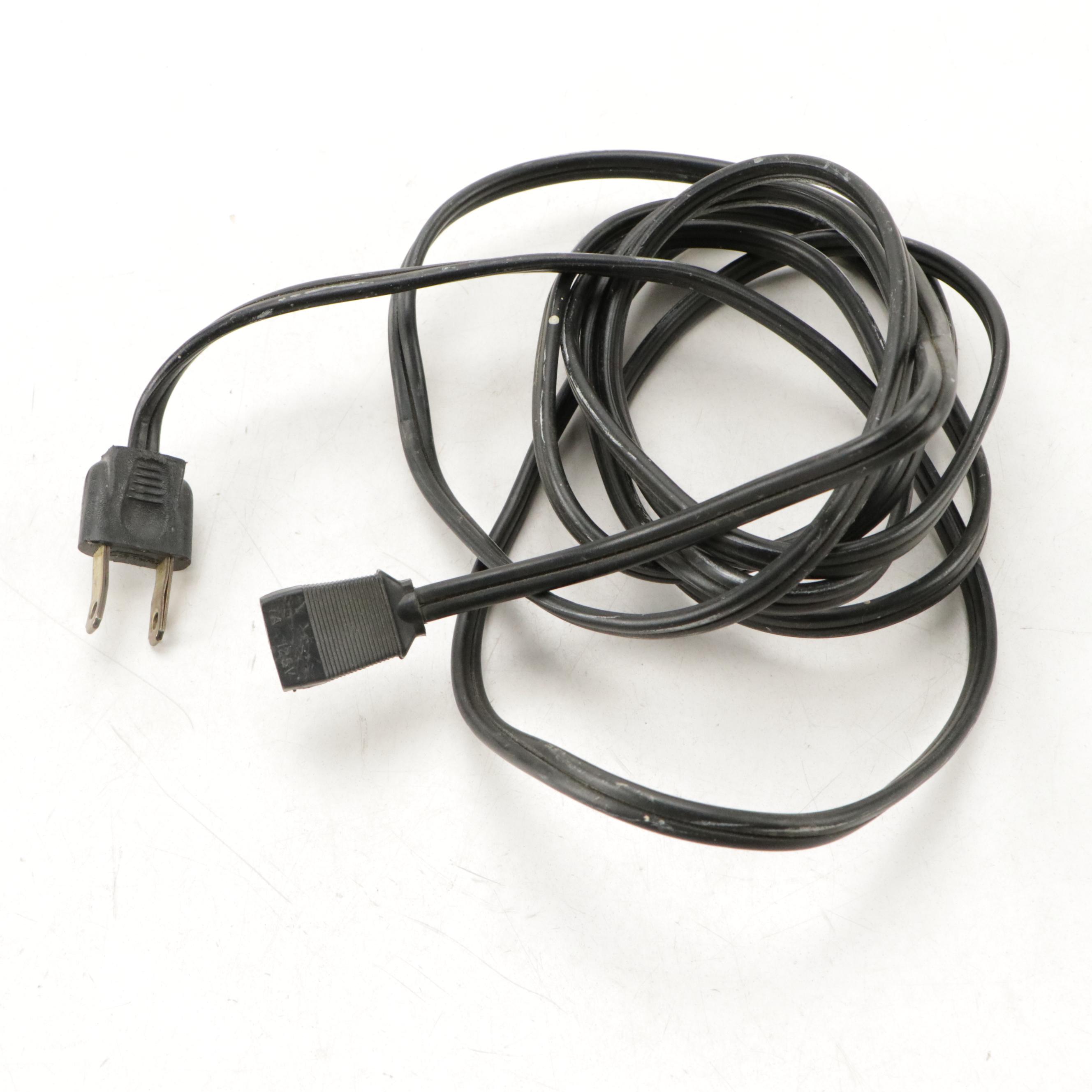 Roberts Model 1725 Reel-to-Reel Multi-Purpose Tape Recorder with Tape Reels